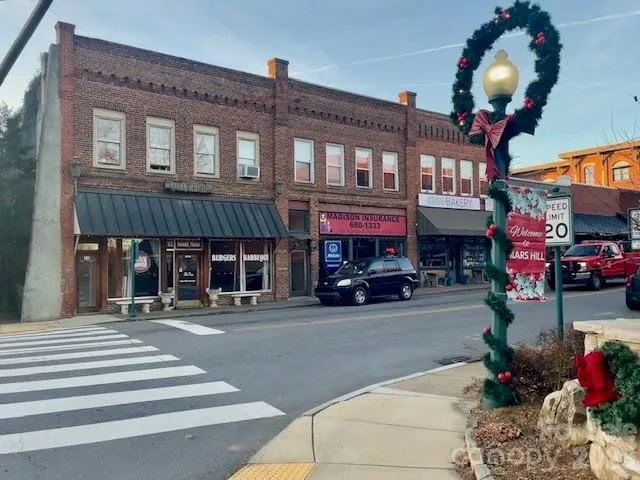 37 S Main Street S, Mars Hill, NC, 28754