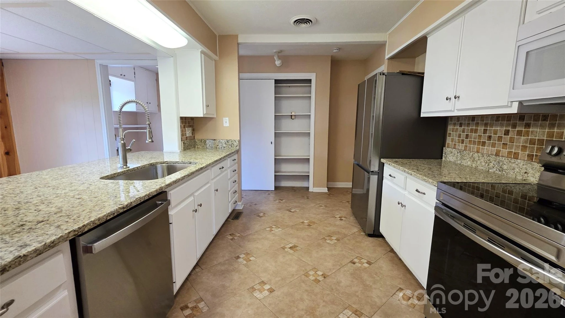1627 Greenville Highway - Photo 24