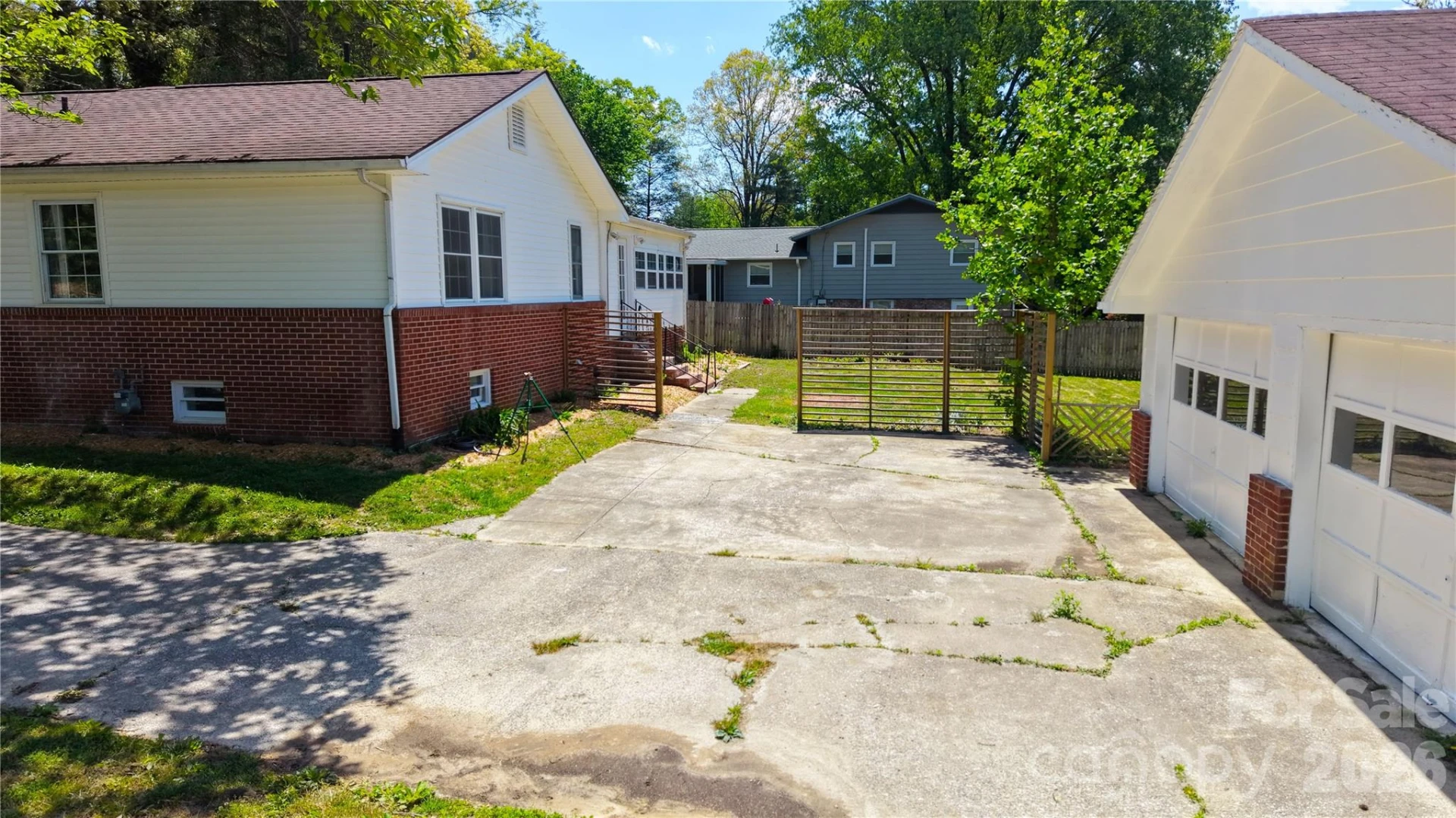 1627 Greenville Highway - Photo 38