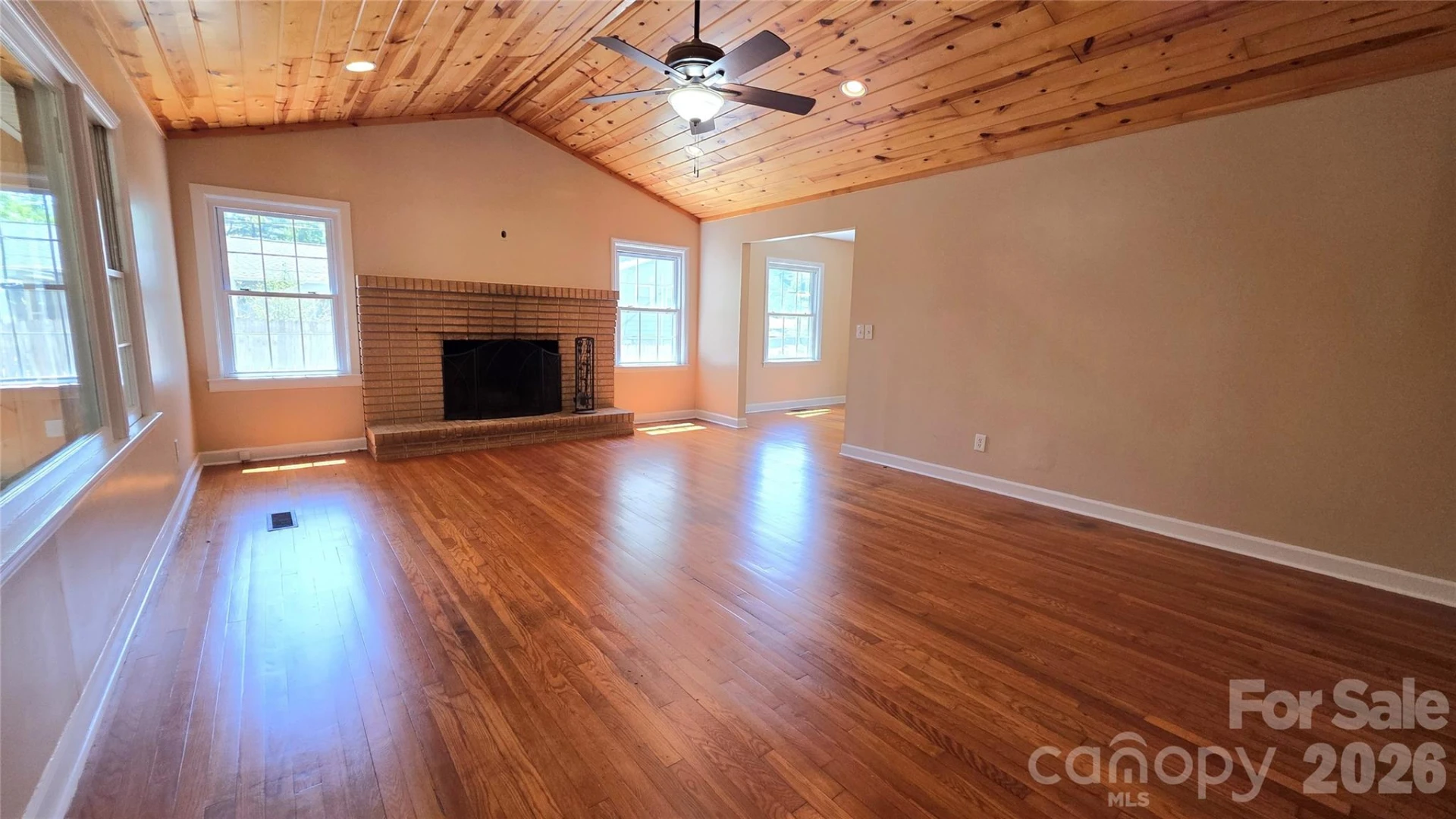 1627 Greenville Highway - Photo 9
