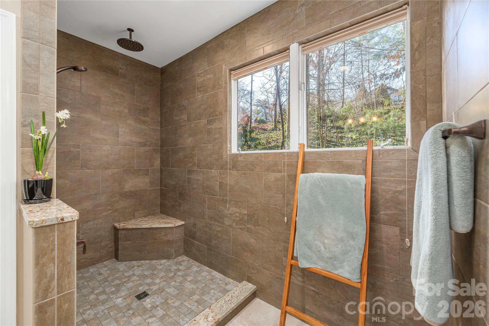 35 Hillcreek Drive - Photo 32