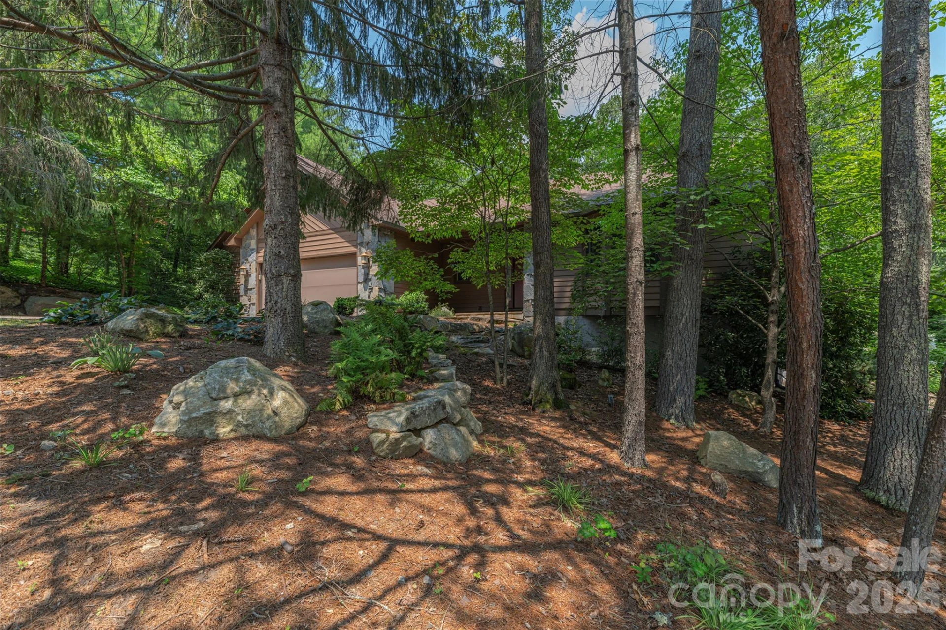 35 Hillcreek Drive - Photo 4
