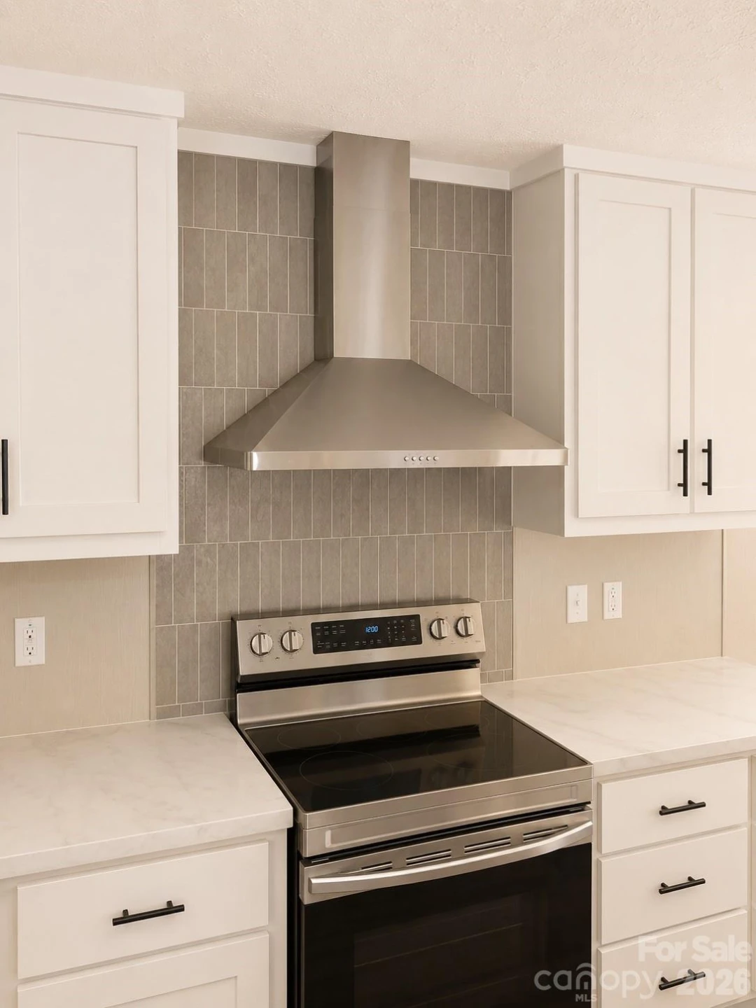 712 Thompson Road - Photo 3