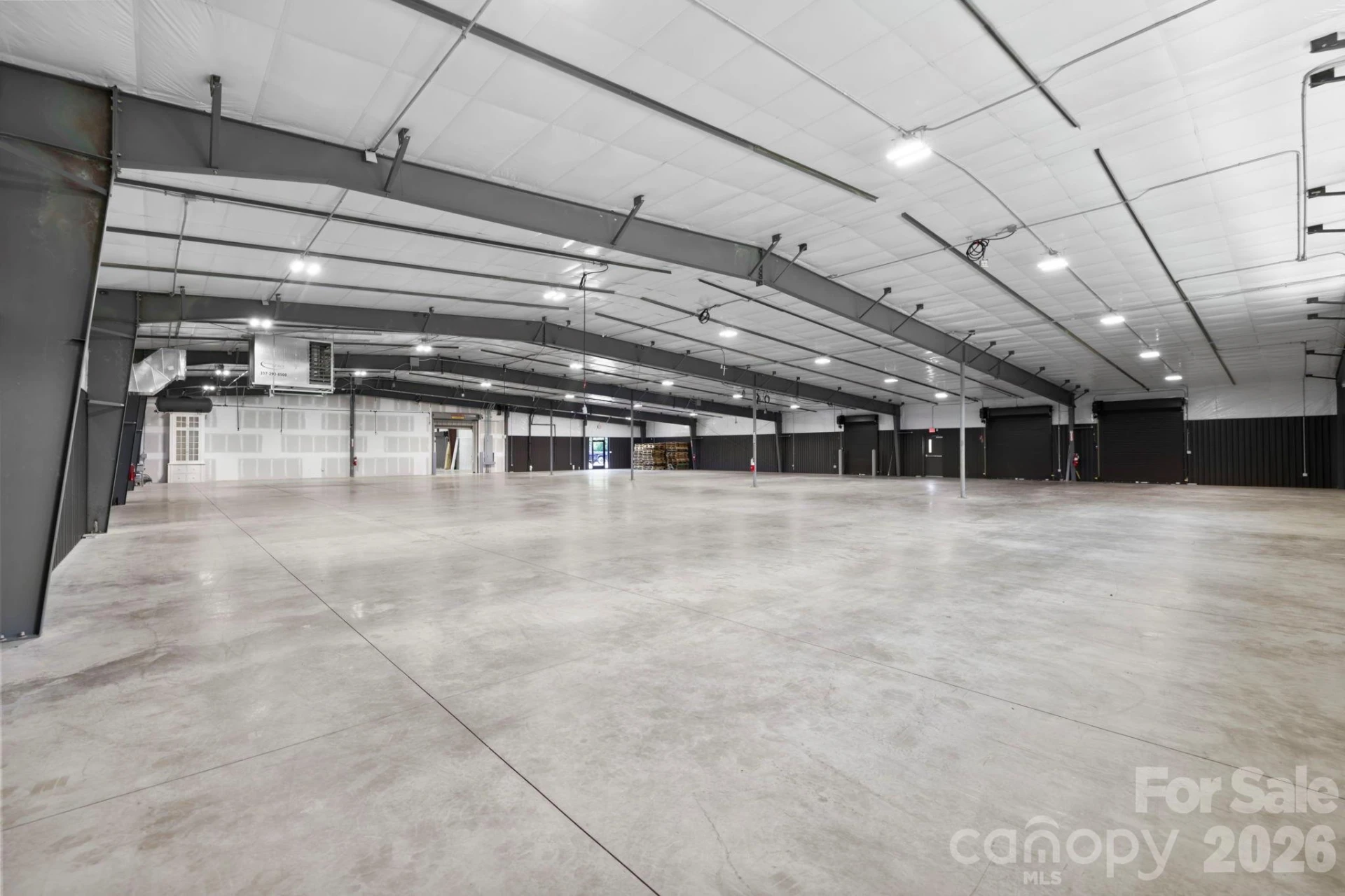 110 Commercial Boulevard - Photo 39