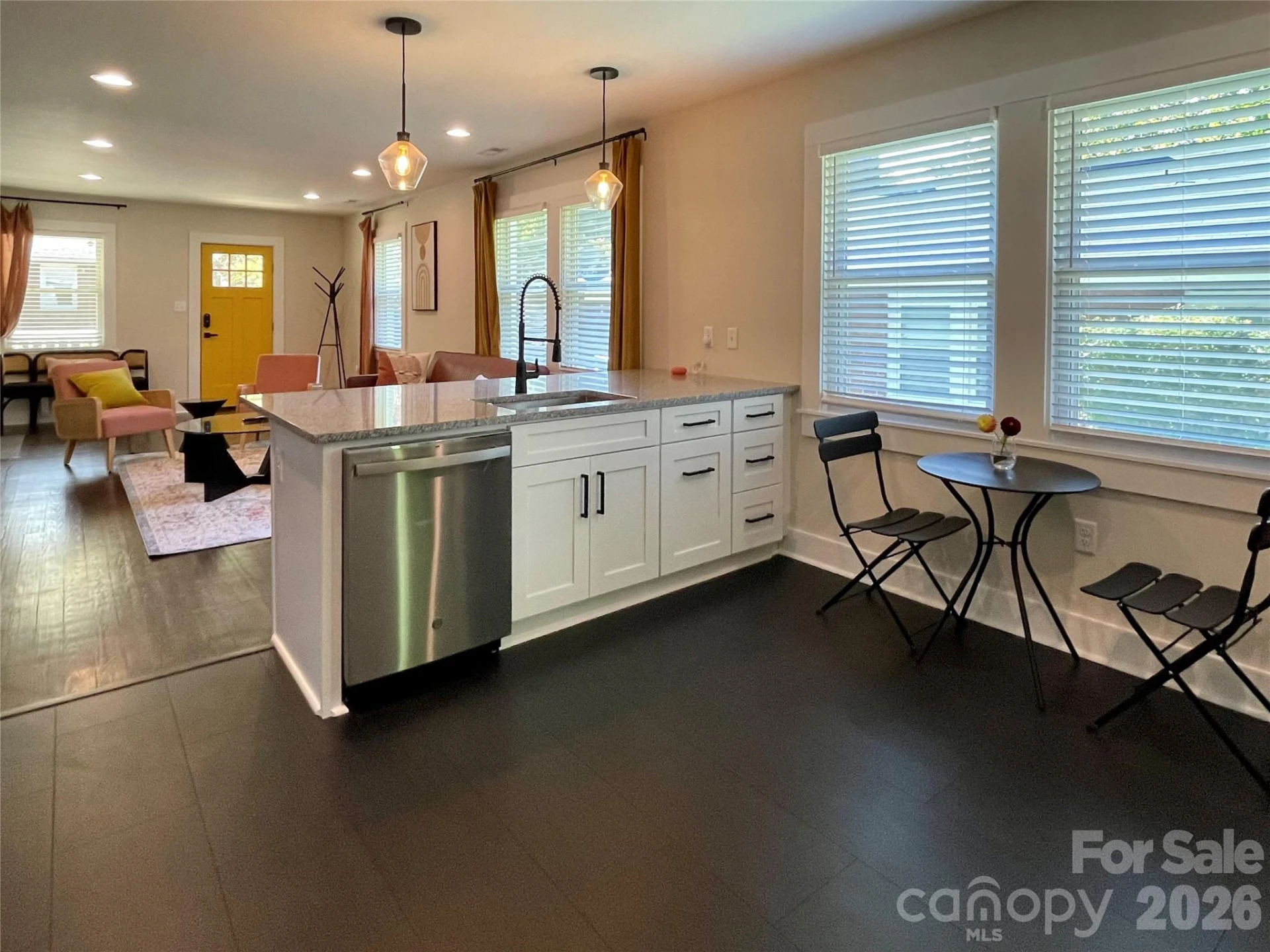 115 Powell Street - Photo 4