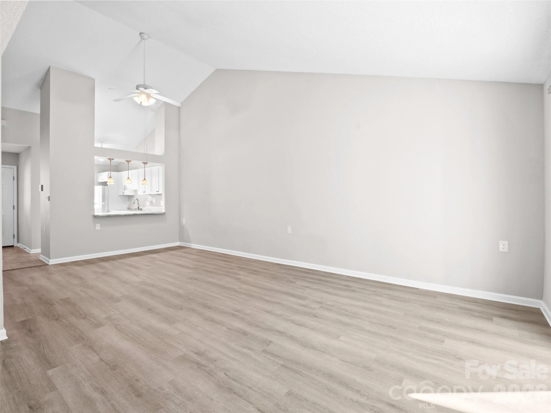102 Llama Way - Photo 8