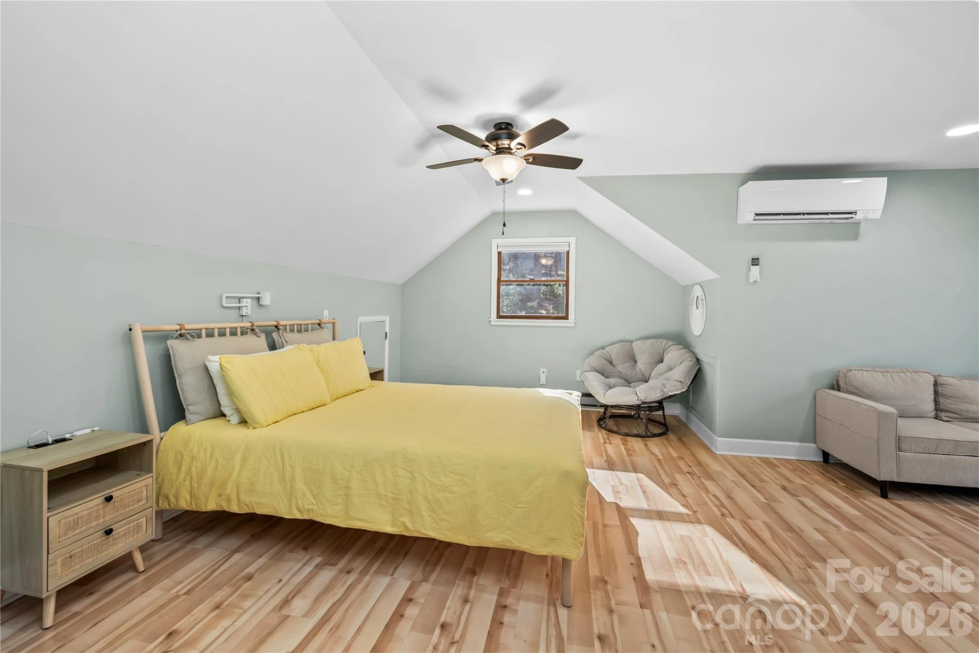 52 Treanors Place - Photo 13