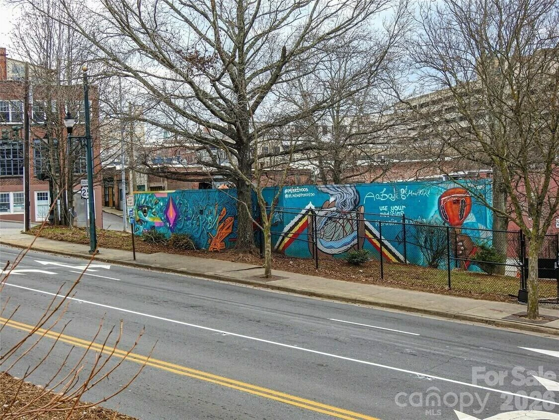 93 Broadway Street - Photo 2