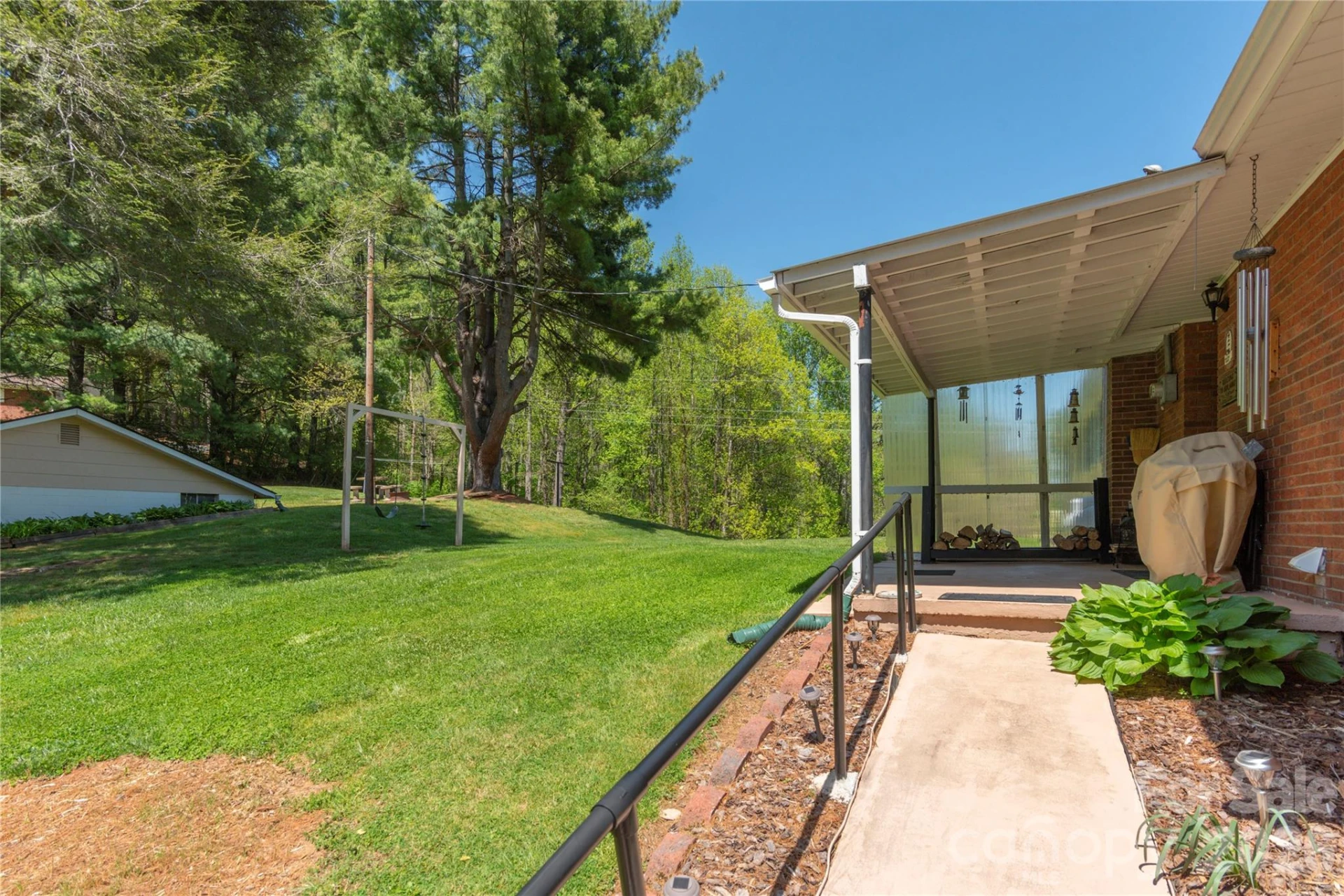 96 Tower Lane - Photo 6