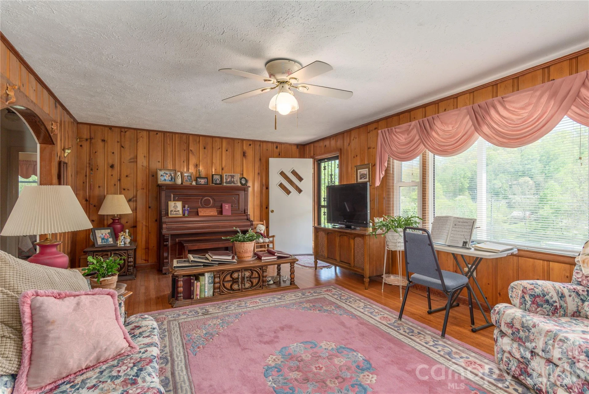 96 Tower Lane - Photo 10