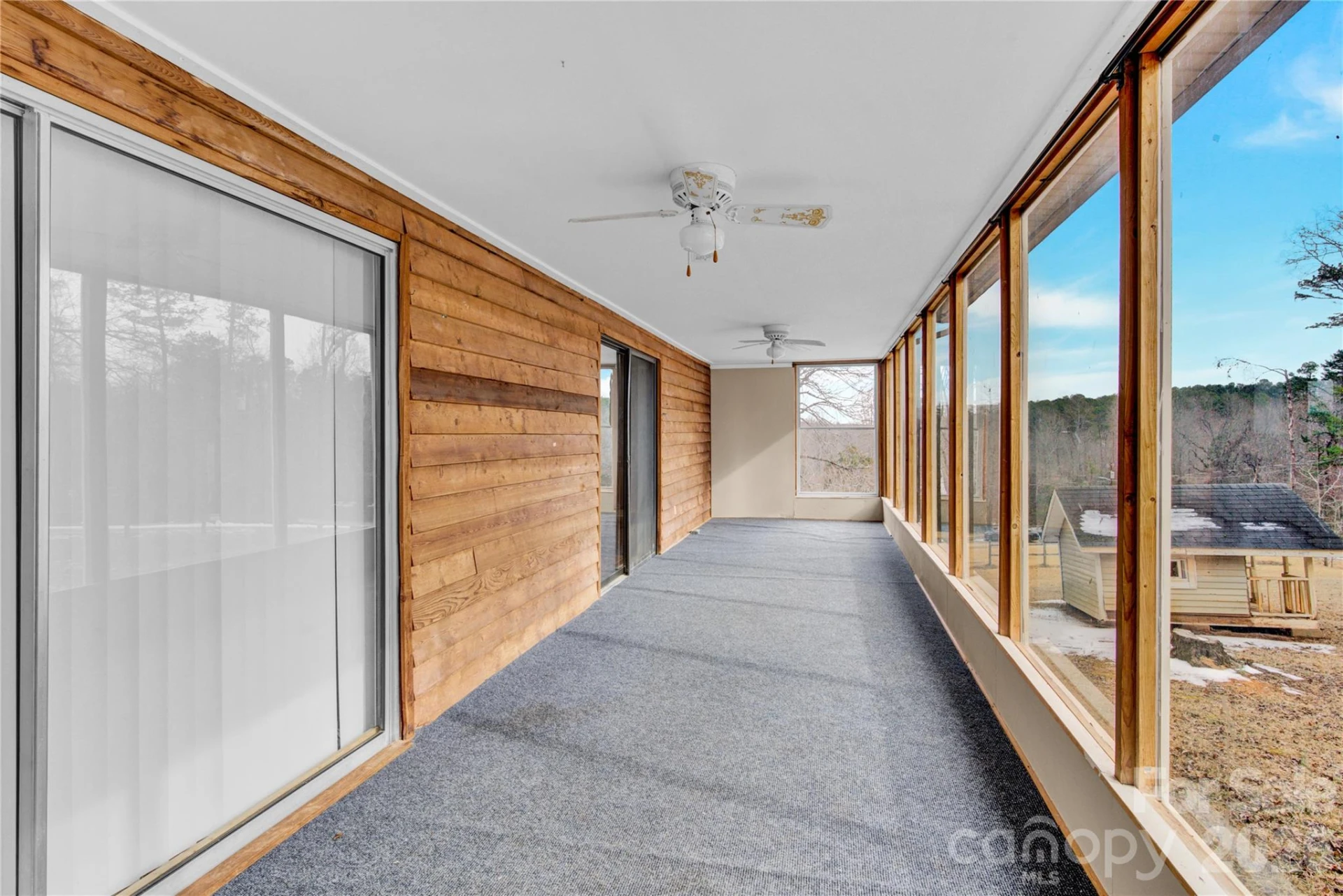 229 Riverhills Drive - Photo 3