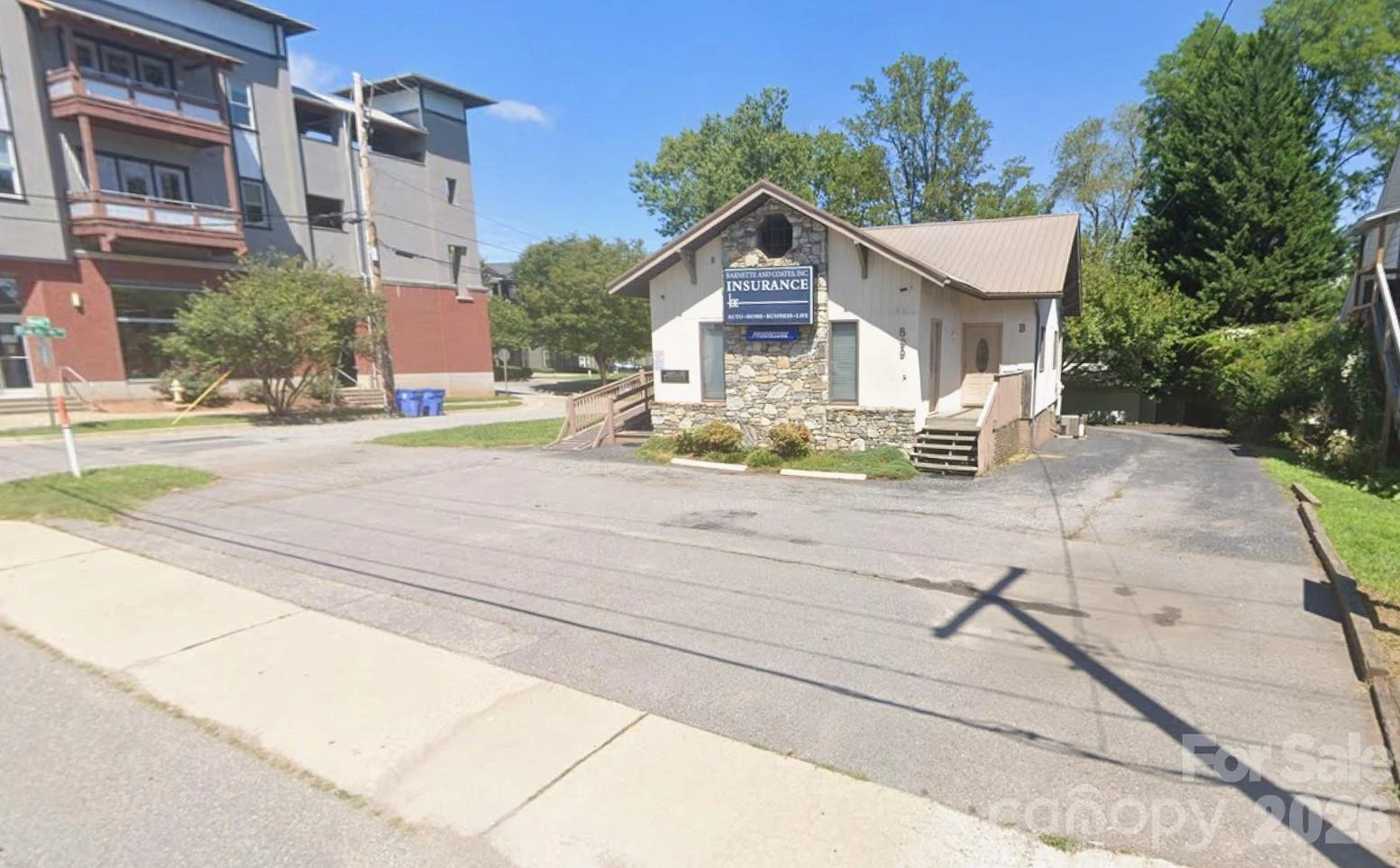 899 Haywood Road