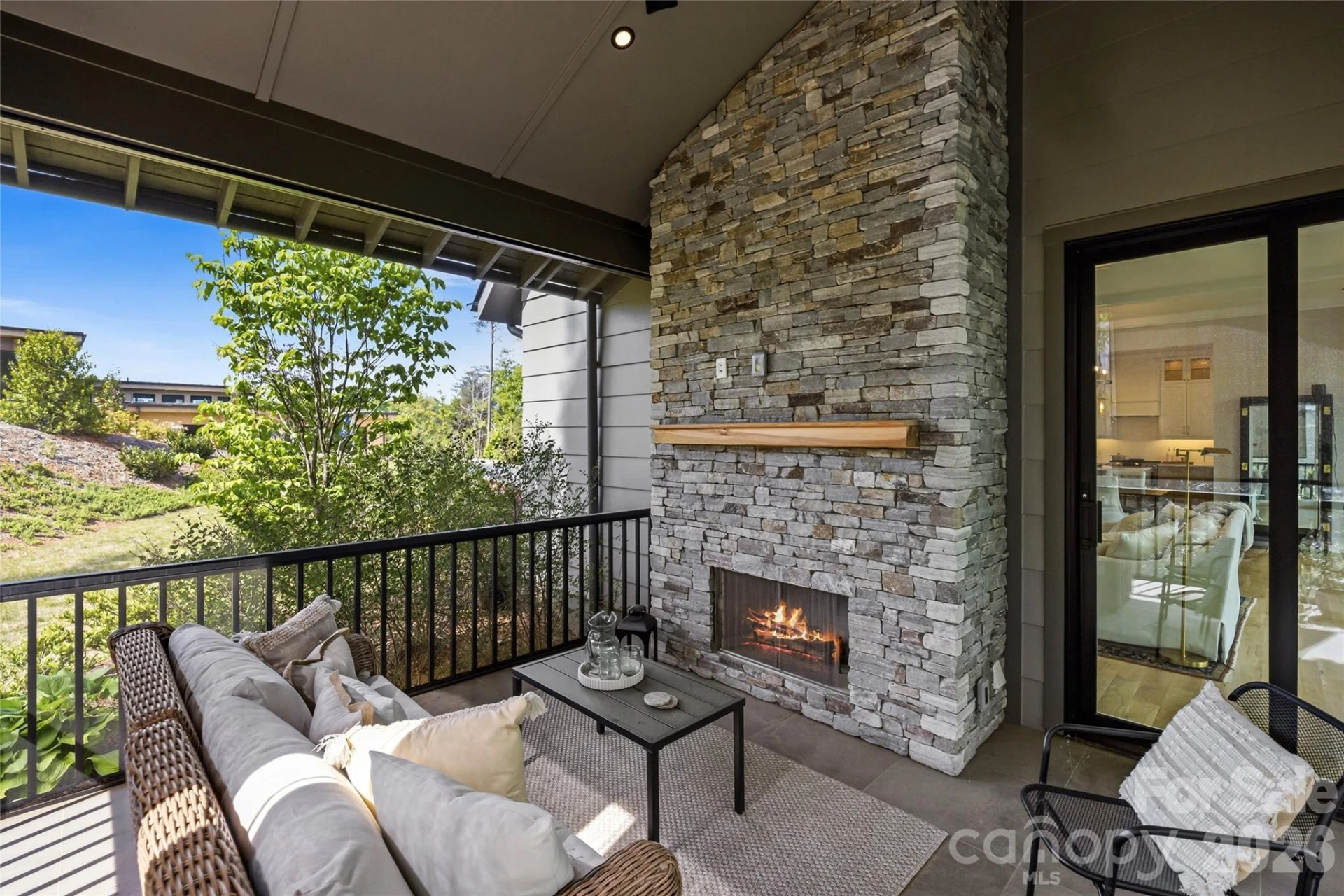 162 Riverbend Forest Drive - Photo 8
