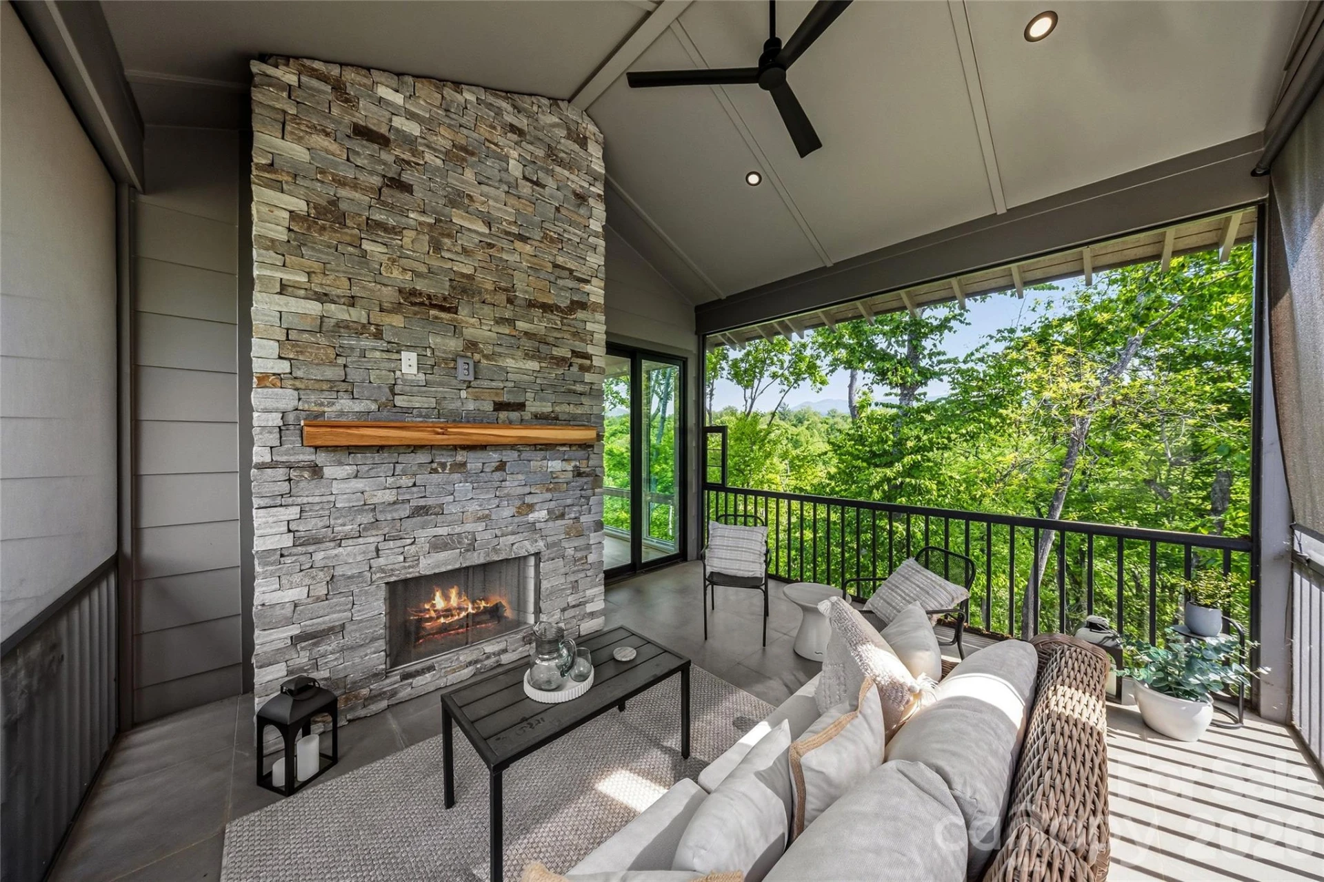 162 Riverbend Forest Drive - Photo 9