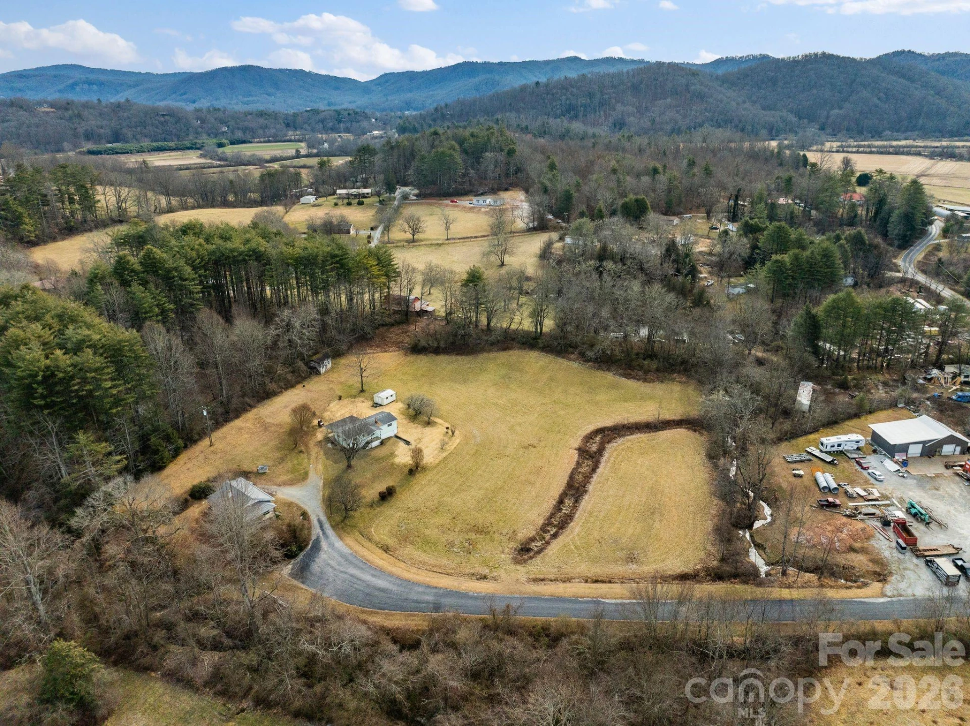 146 and 148 Monteith Road - Photo 2