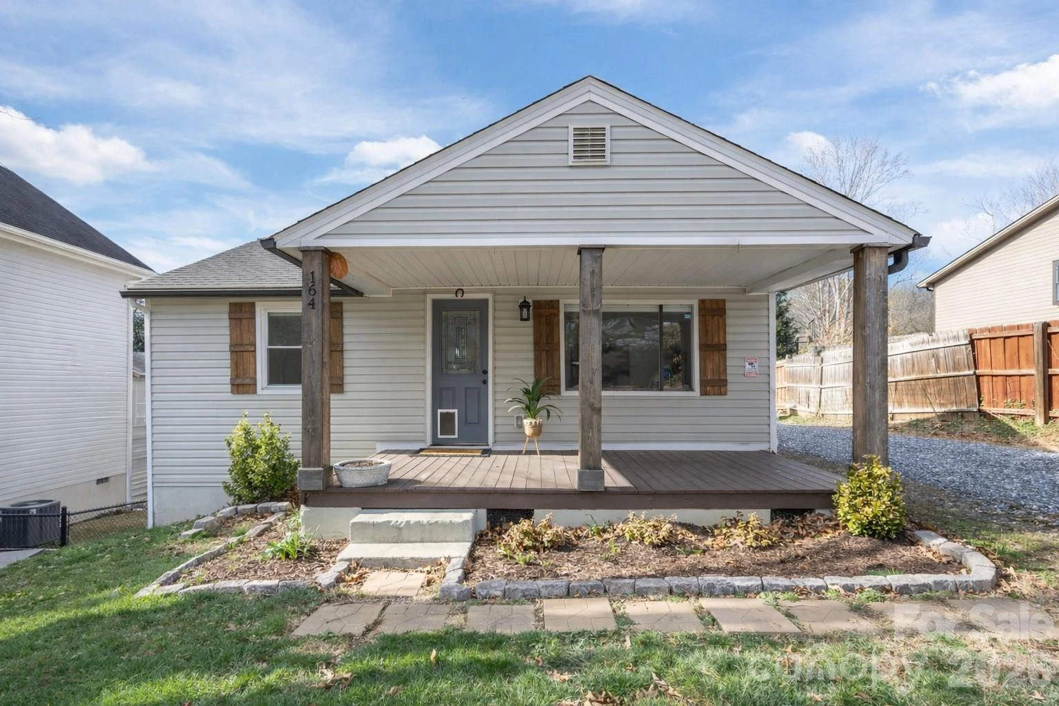 164 Lakeside Drive - Photo 2