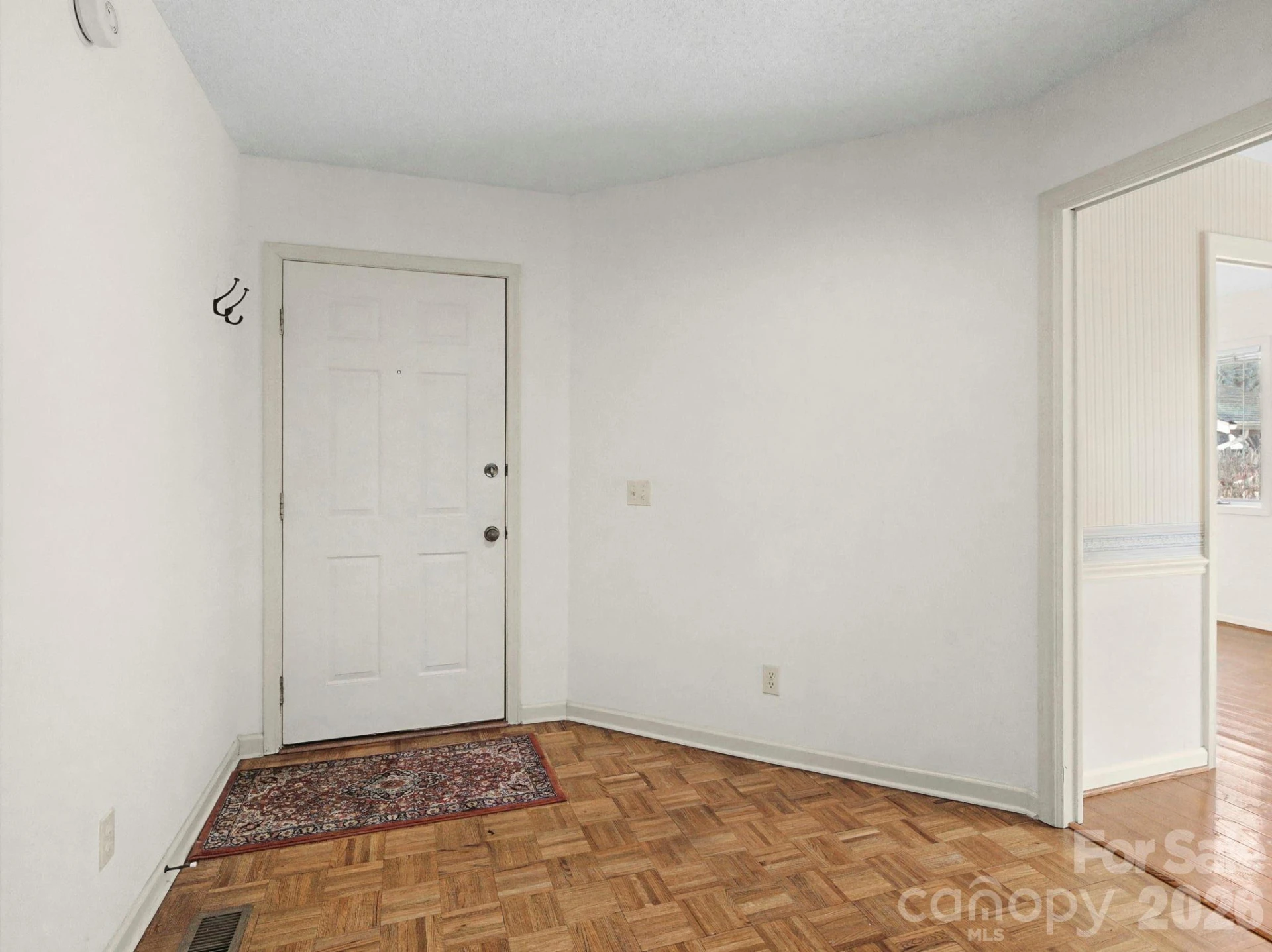 605 Red Oak Drive - Photo 8