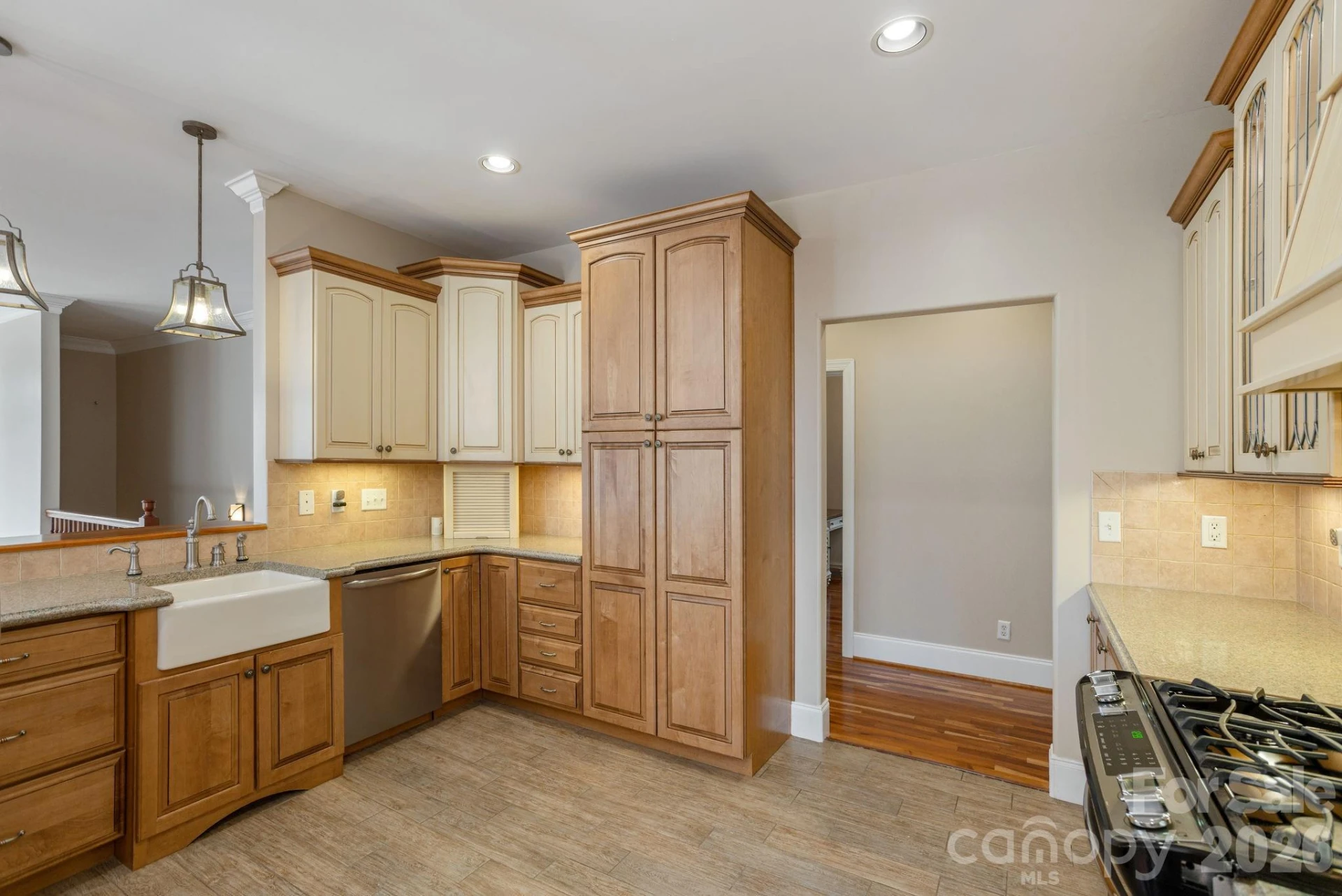 16 WINTERBERRY Drive - Photo 19