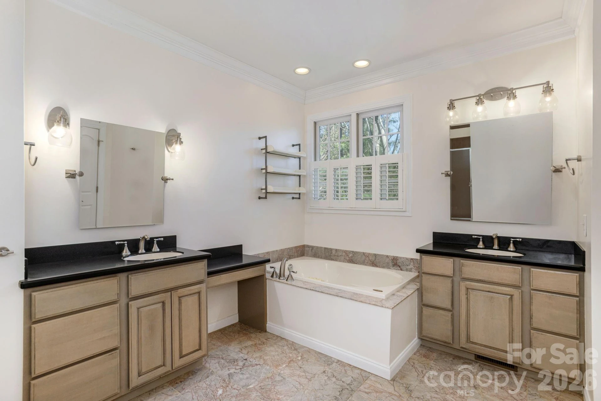 16 WINTERBERRY Drive - Photo 25