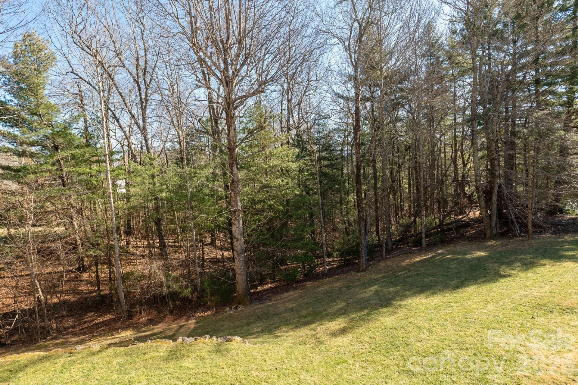 16 WINTERBERRY Drive - Photo 3