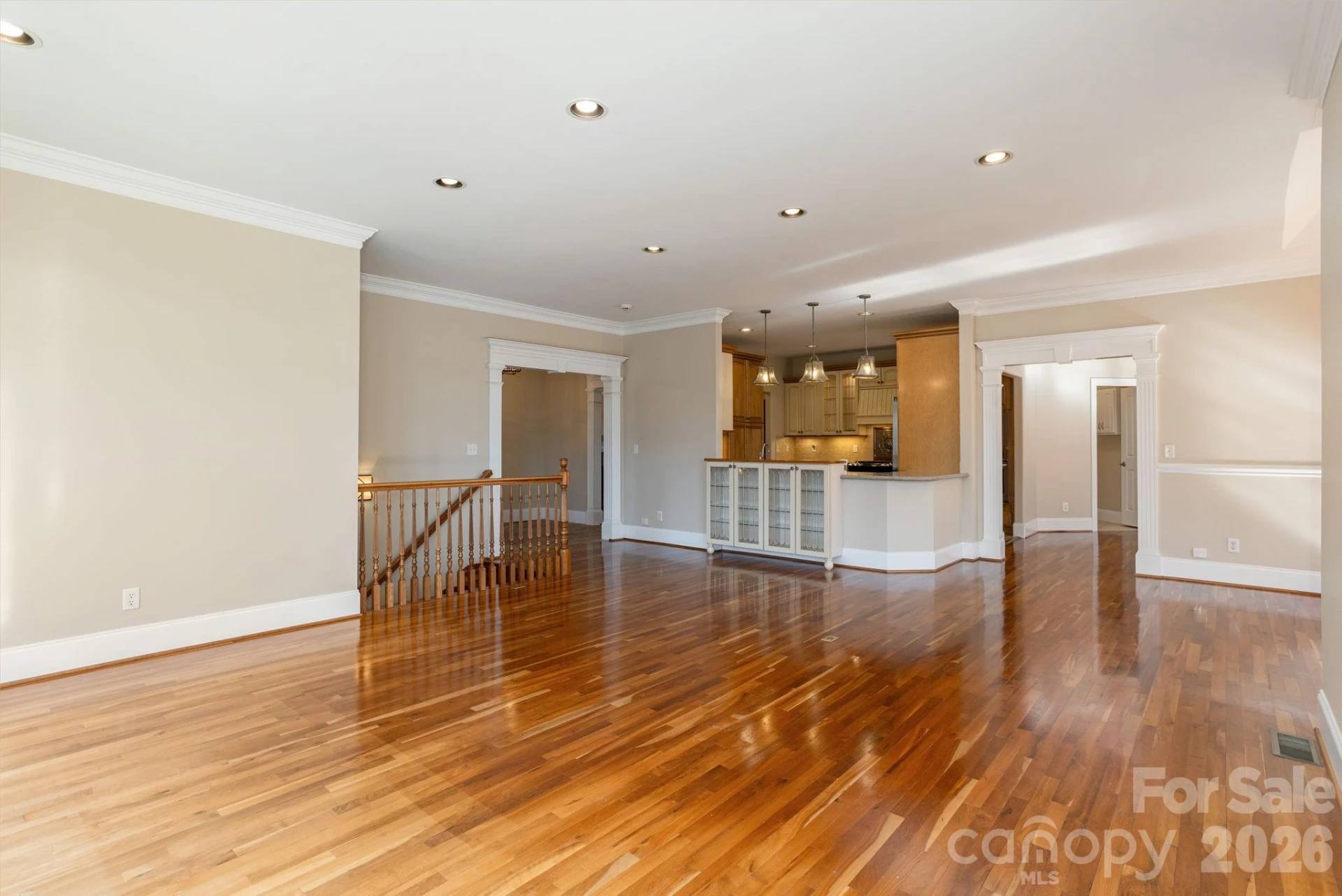 16 WINTERBERRY Drive - Photo 8