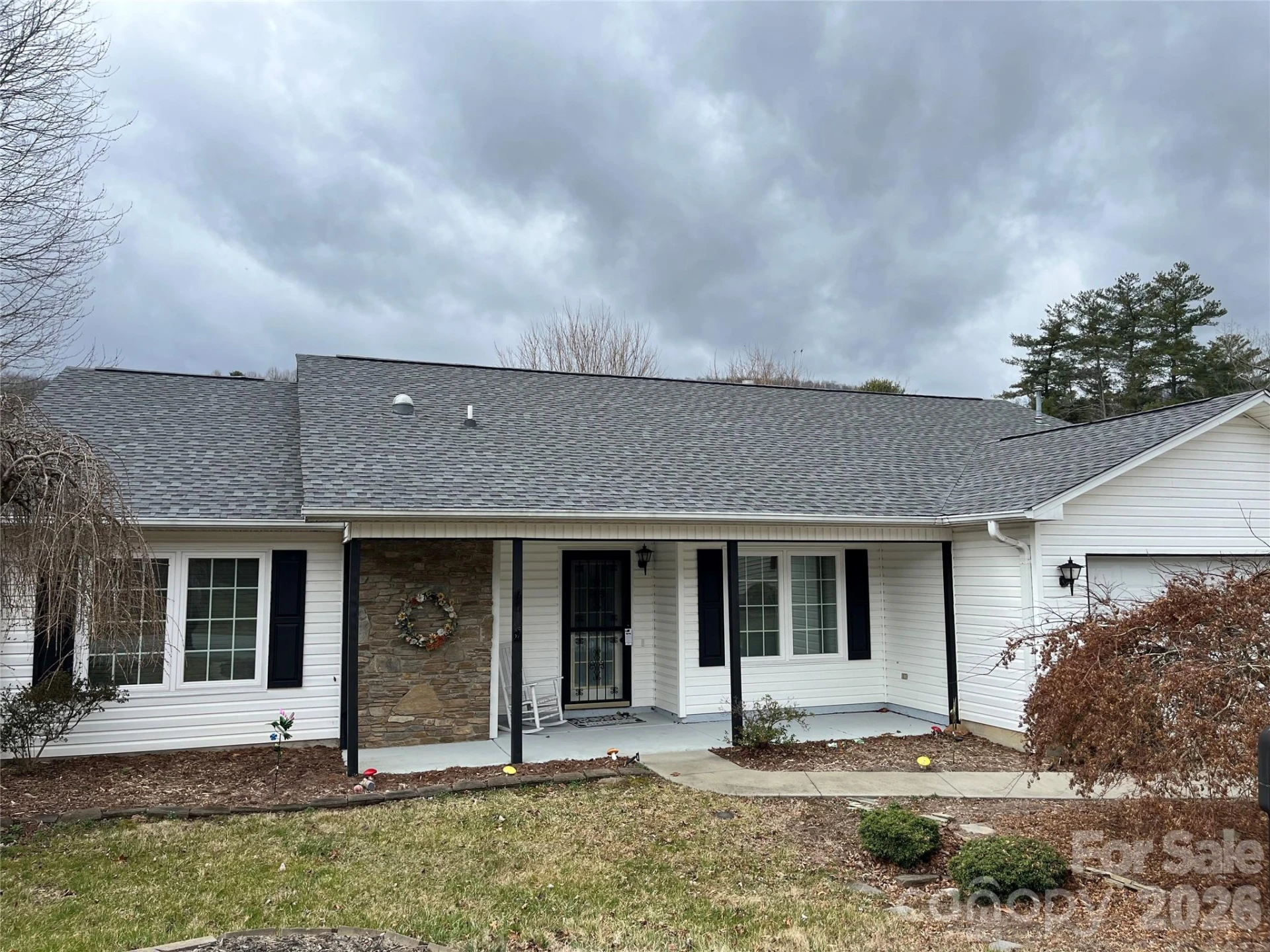 532 Woodfield Lane