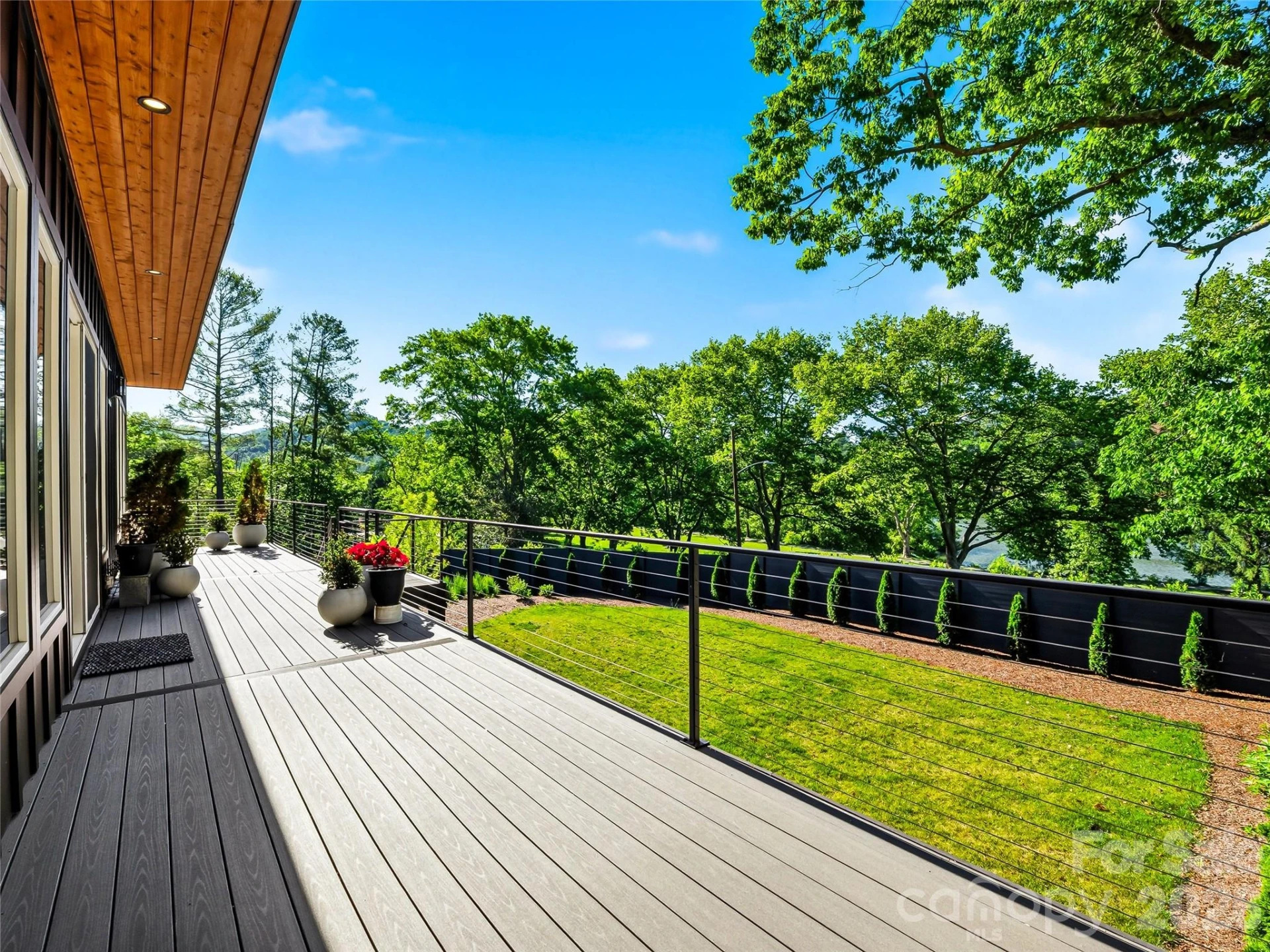 8 Midland Drive - Photo 4