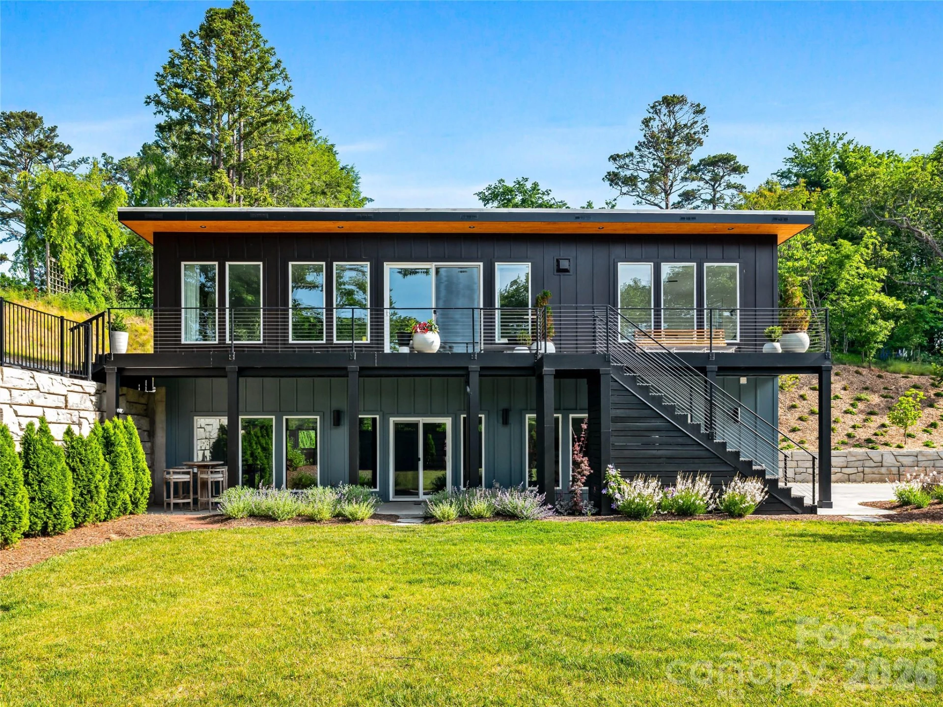 8 Midland Drive - Photo 2