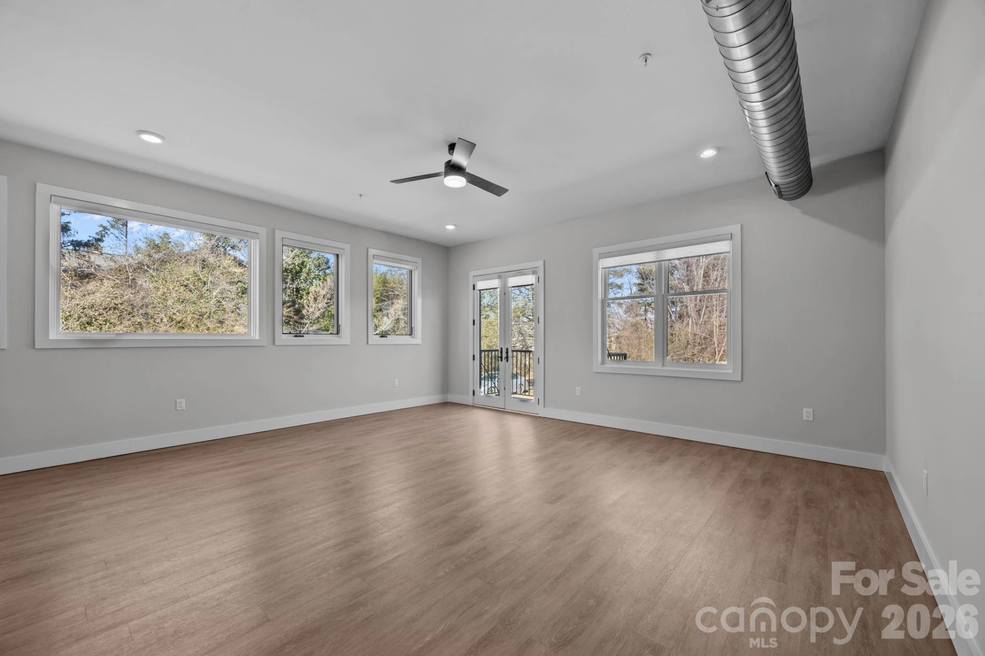 315 Haywood Road #111/211 - Photo 31