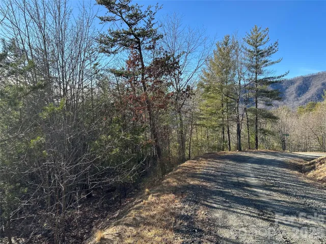 000 Fox Ridge Trail
