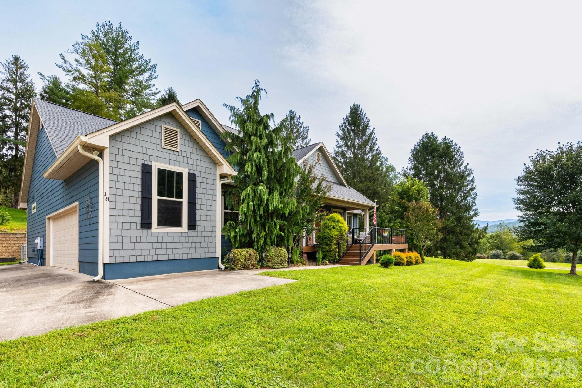18 Hoye Lane - Photo 2