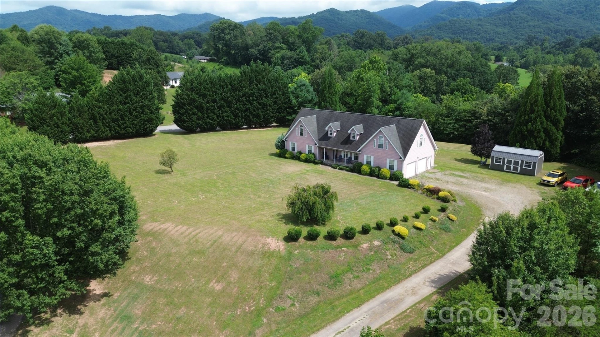 130 Crestview Street - Photo 2