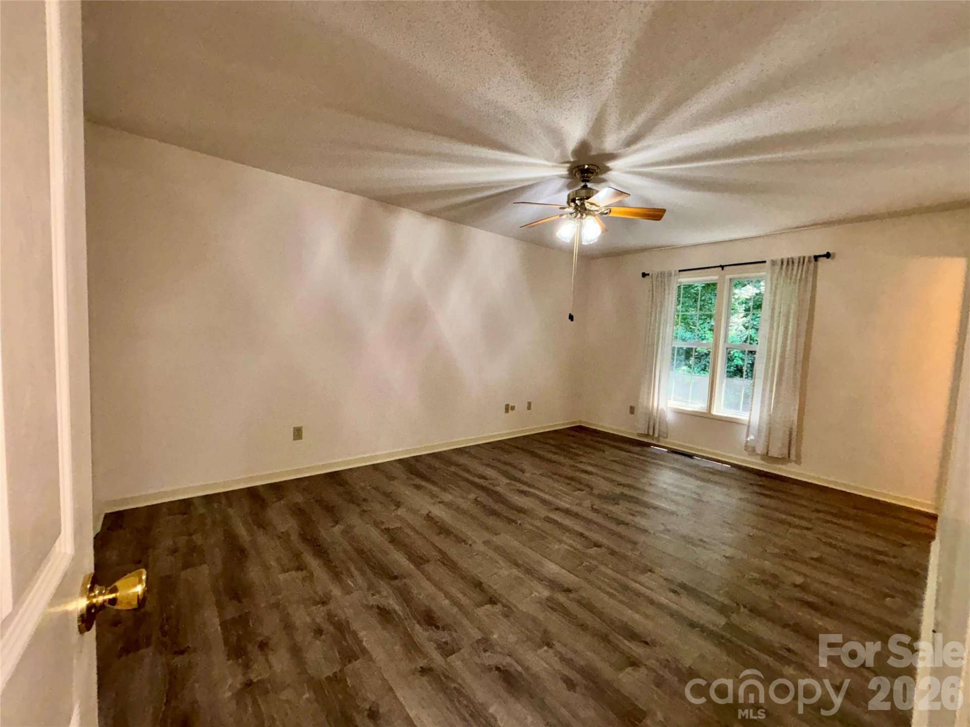160 Whispering Pines Drive - Photo 15