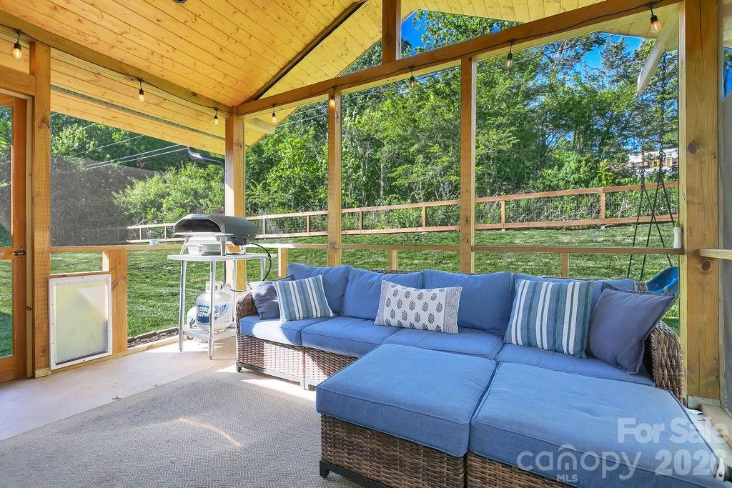84 Far Hills Terrace - Photo 32