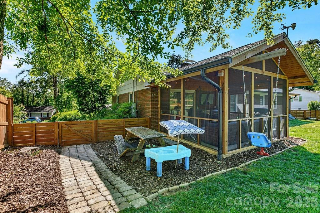 84 Far Hills Terrace - Photo 33