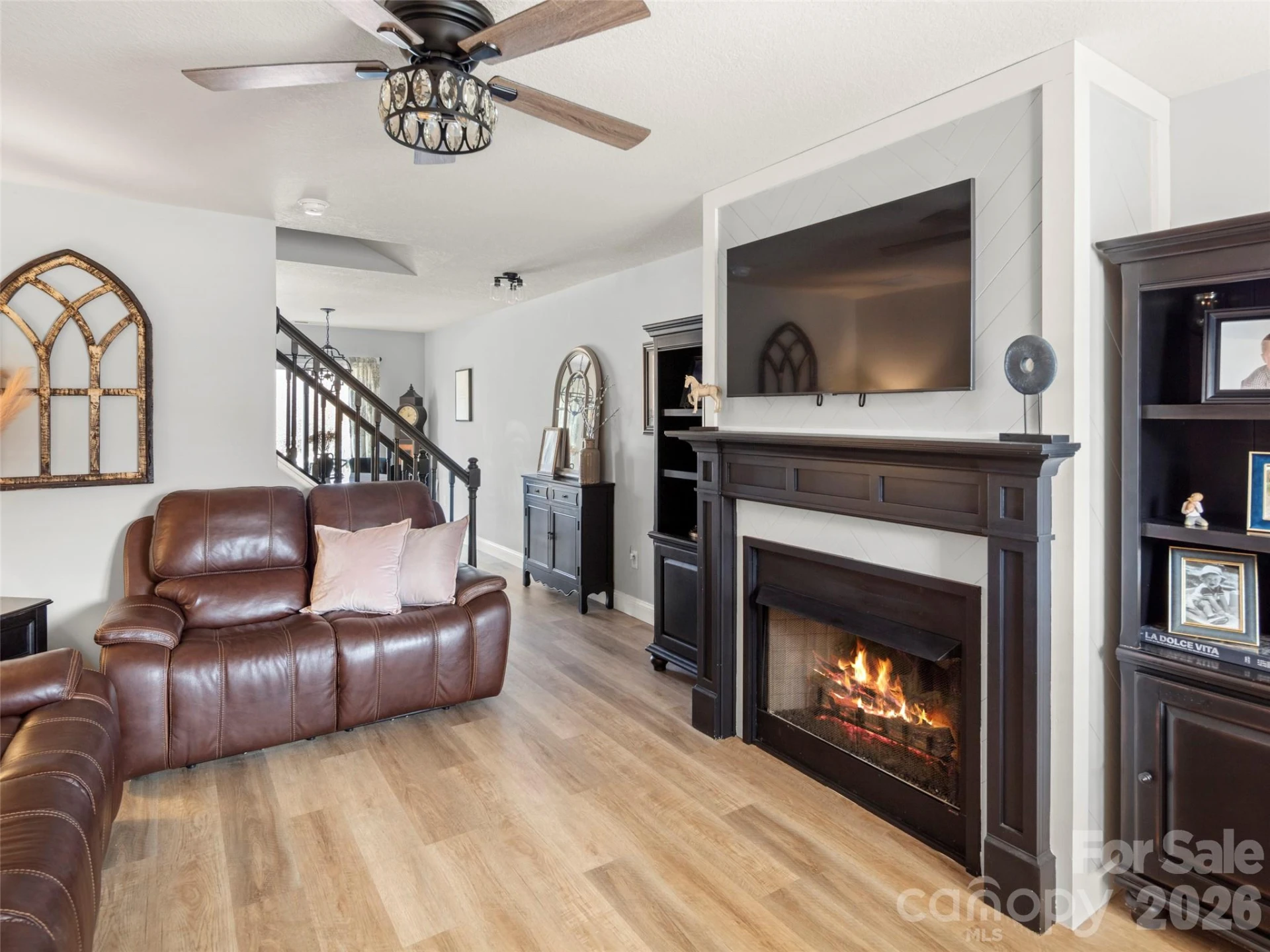 99 Sunny Meadows Boulevard - Photo 4