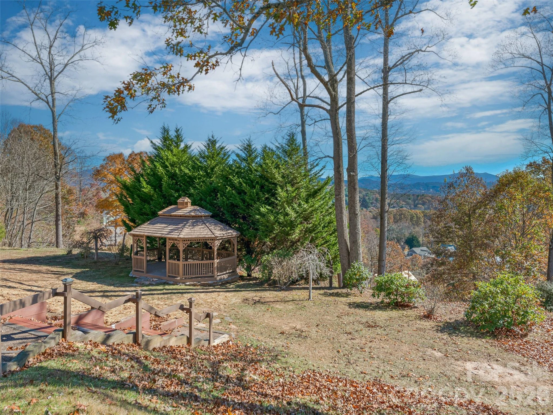 4 Chimney Crest Drive #F - Photo 30