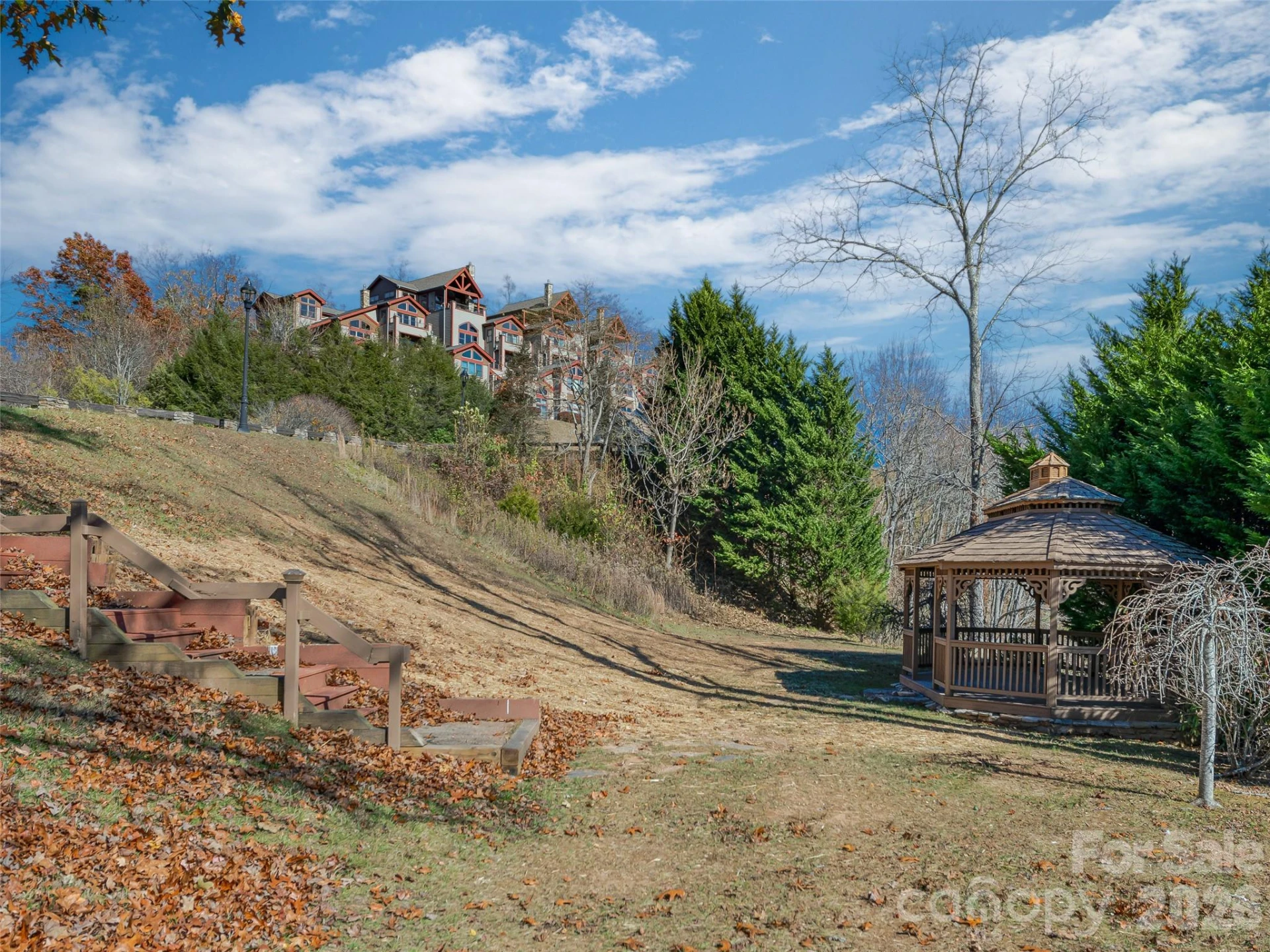 4 Chimney Crest Drive #F - Photo 31
