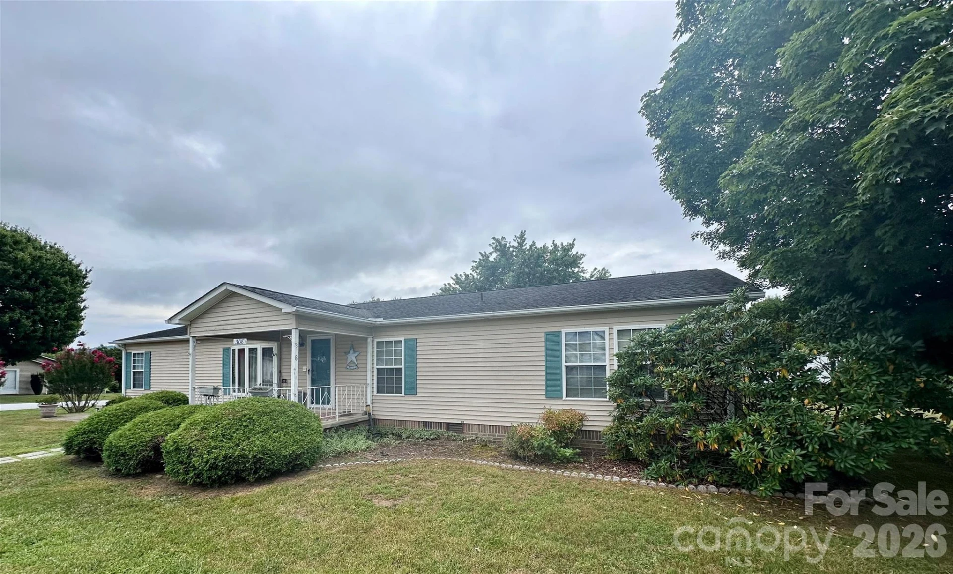 308 Riverwind Drive - Photo 2