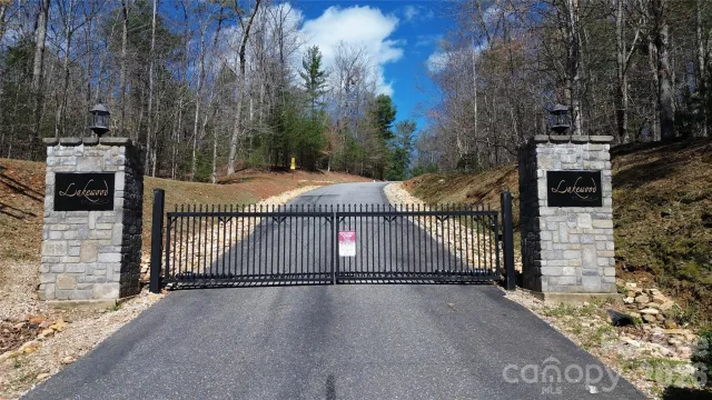 91 West Lake Road