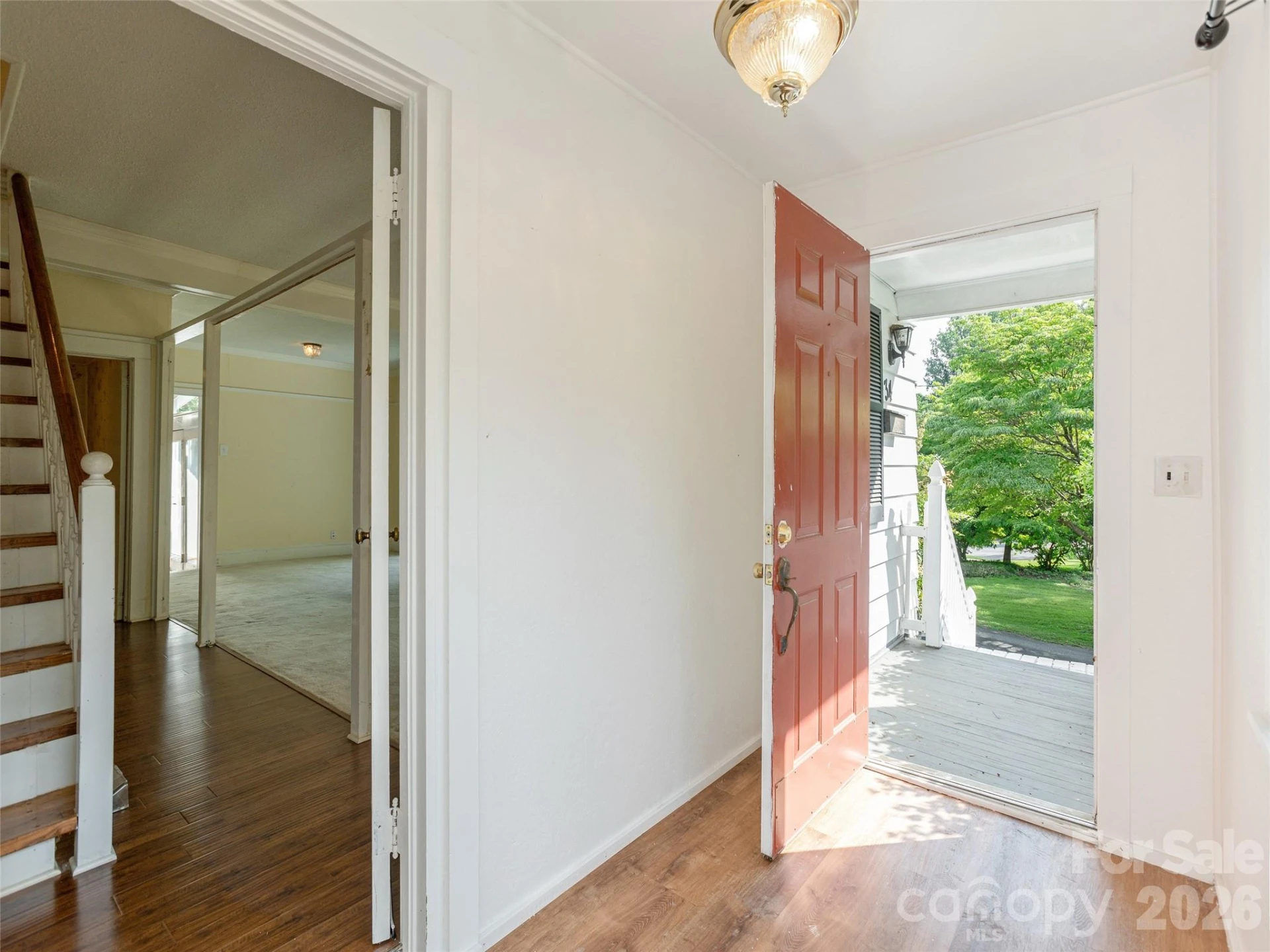 34 Lockhart Road - Photo 4