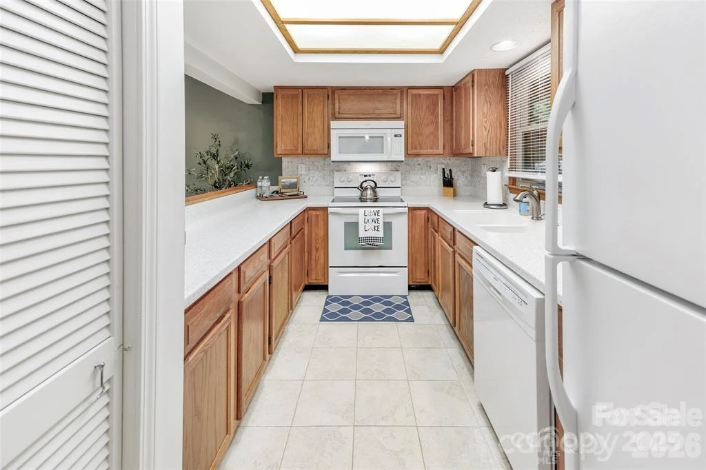 385 Whitney Boulevard #2 - Photo 5