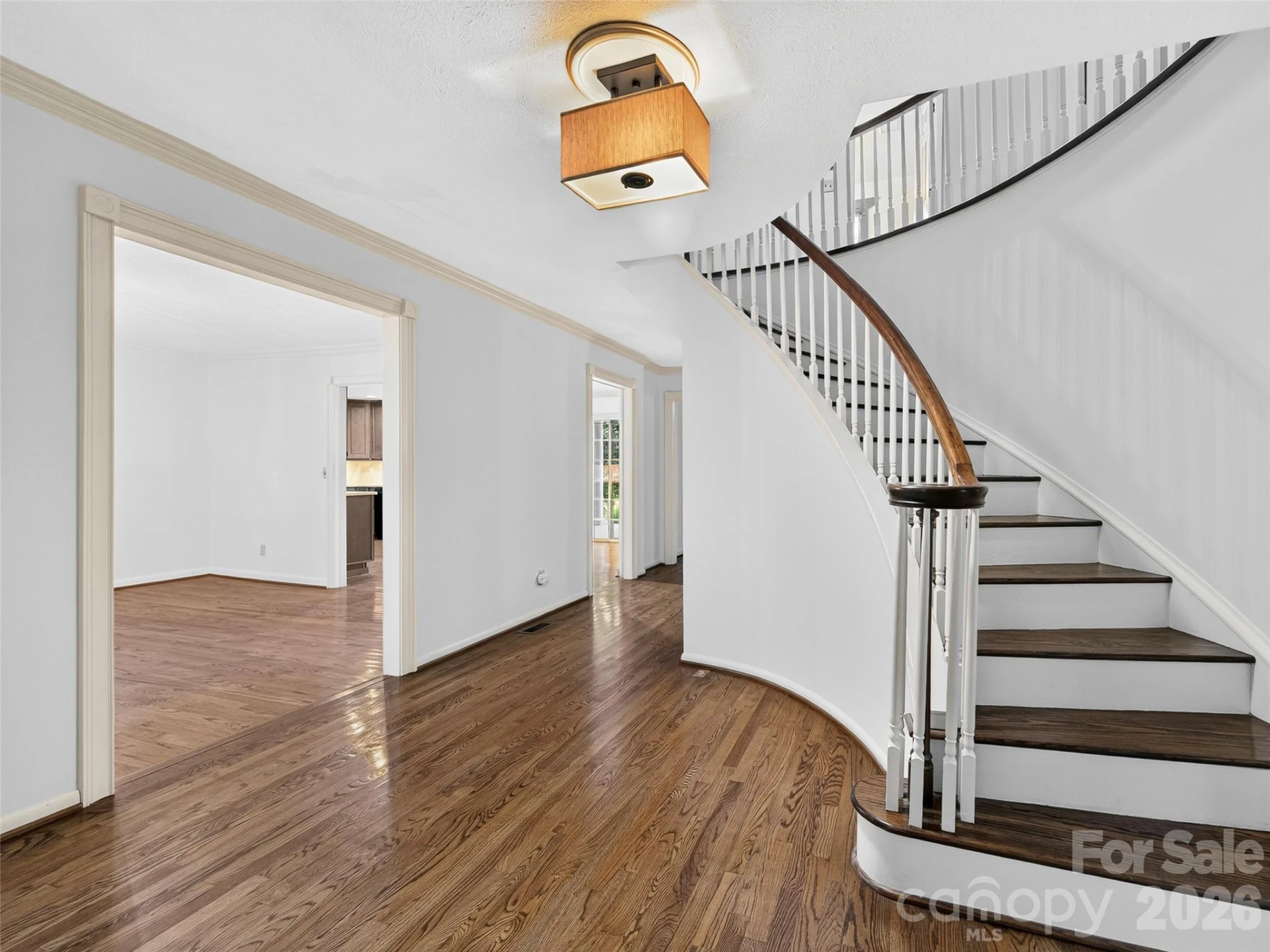 110 Glengary Drive - Photo 3
