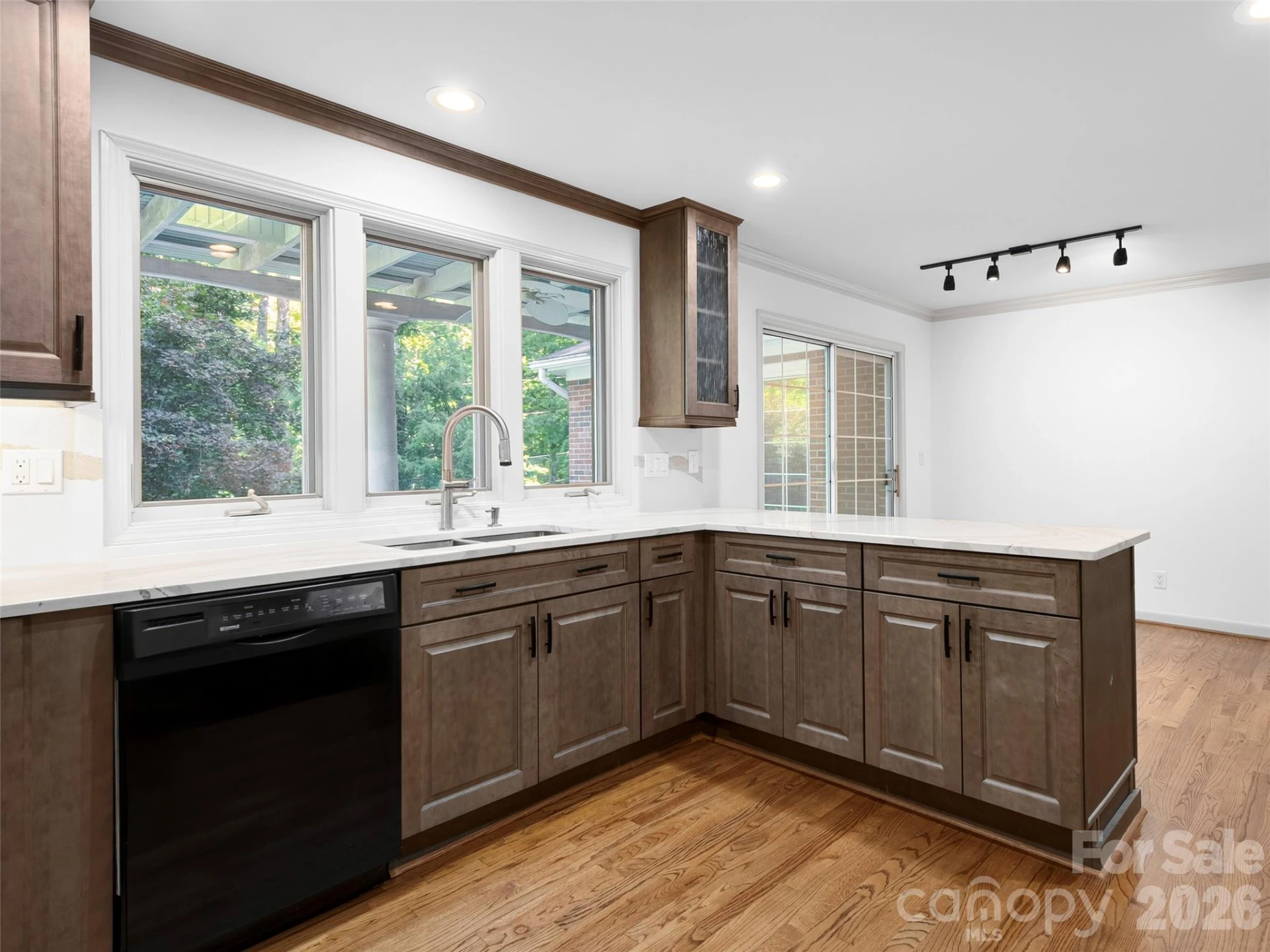110 Glengary Drive - Photo 18