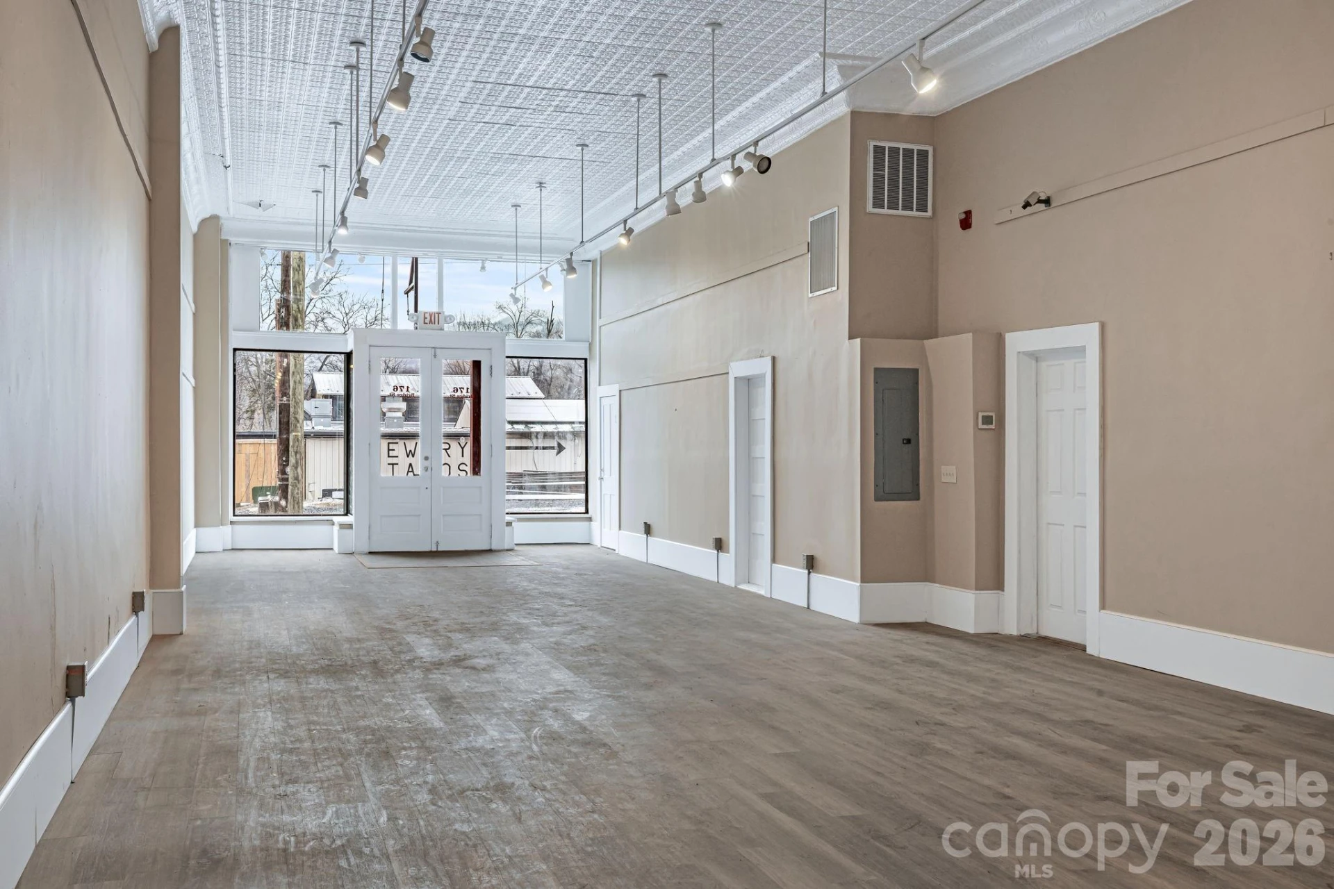 24 Andrews Avenue S #3 - Photo 18