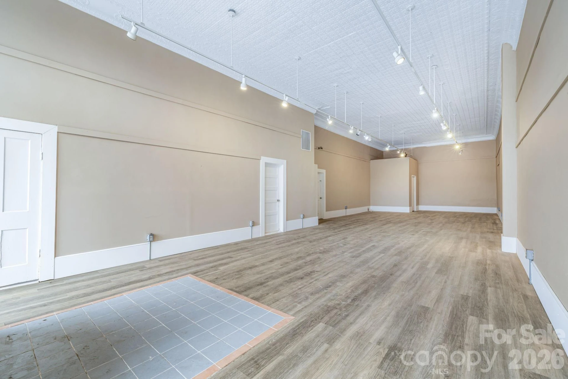 24 Andrews Avenue S #3 - Photo 4