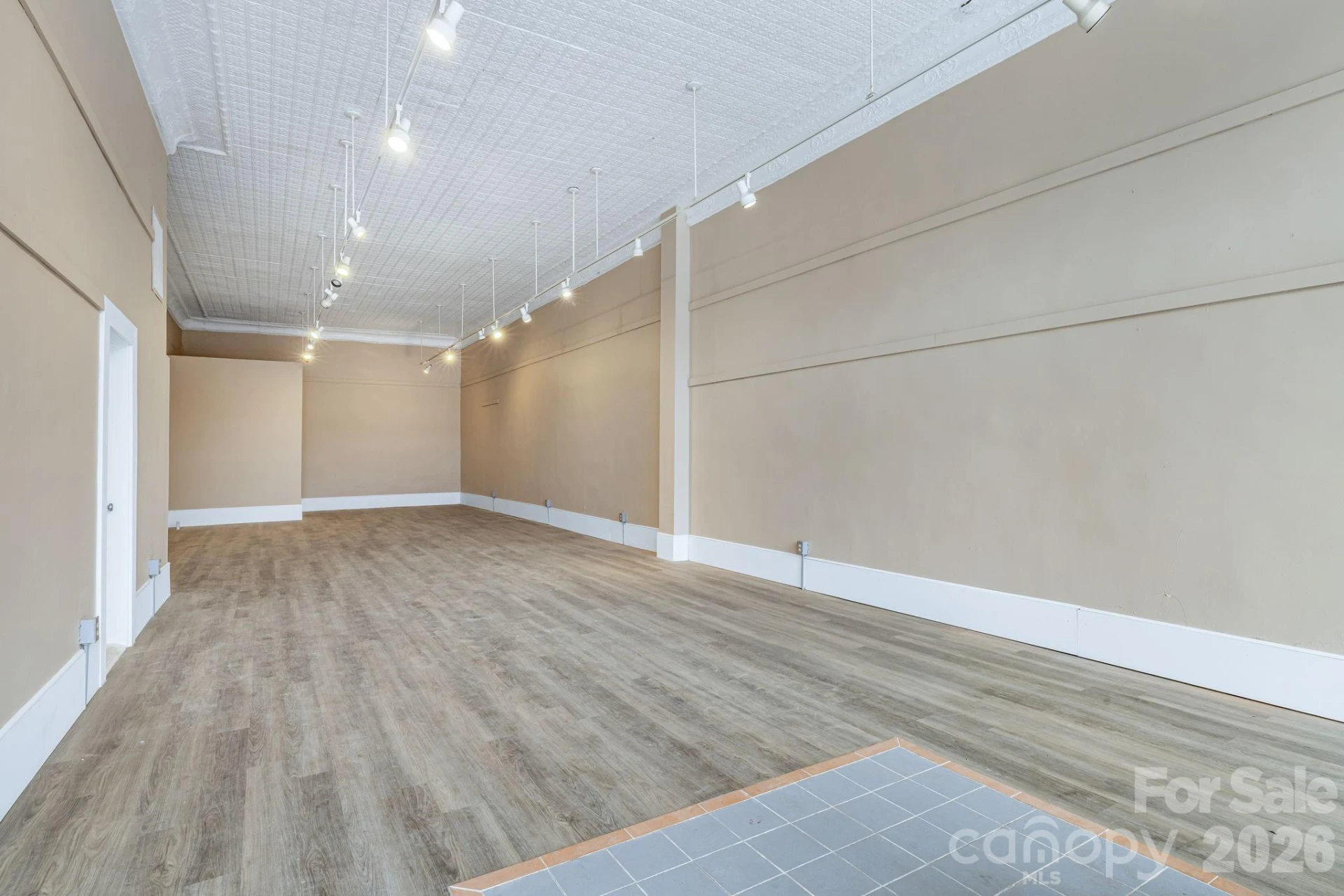 24 Andrews Avenue S #3 - Photo 5