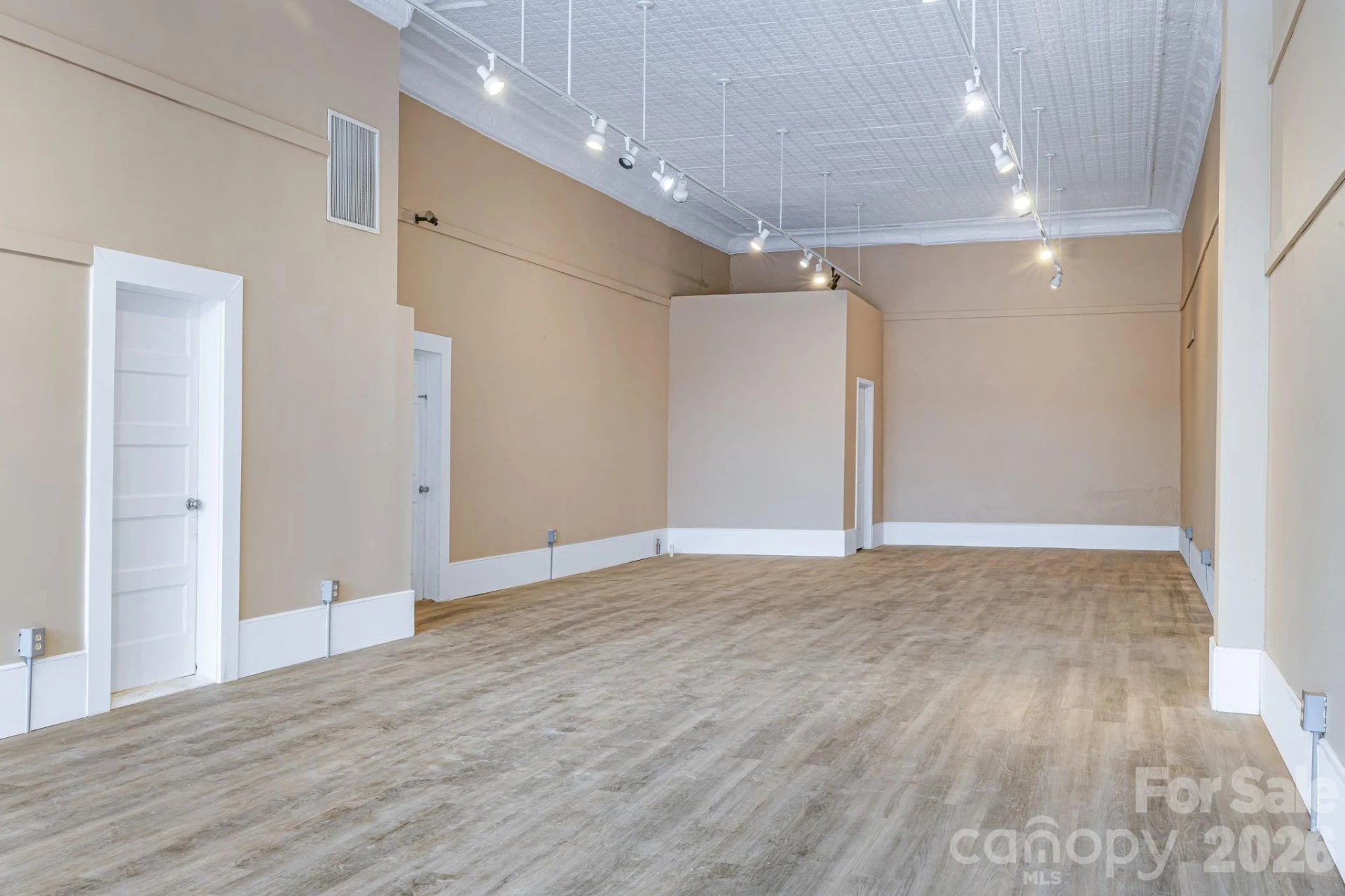 24 Andrews Avenue S #3 - Photo 7