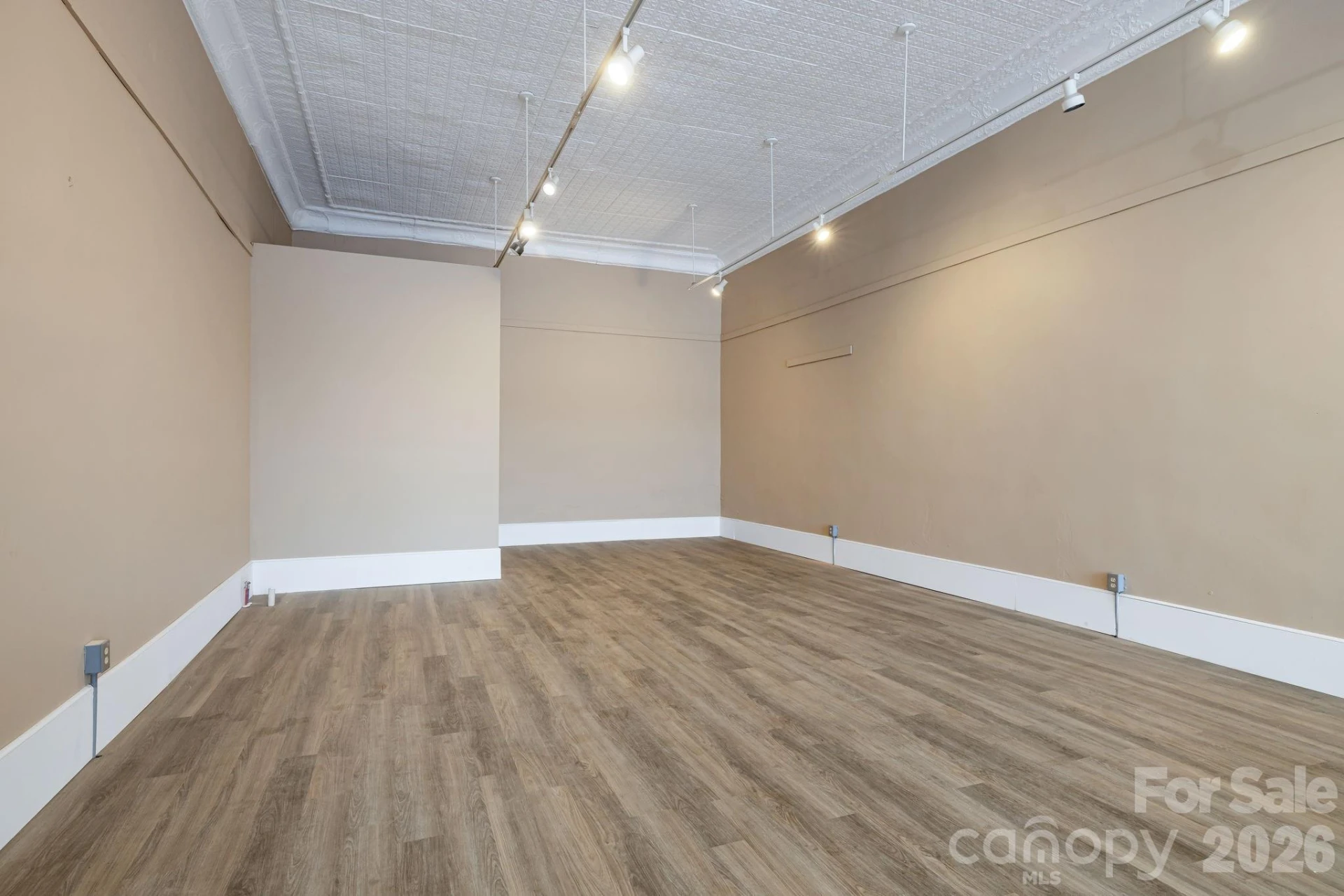 24 Andrews Avenue S #3 - Photo 10