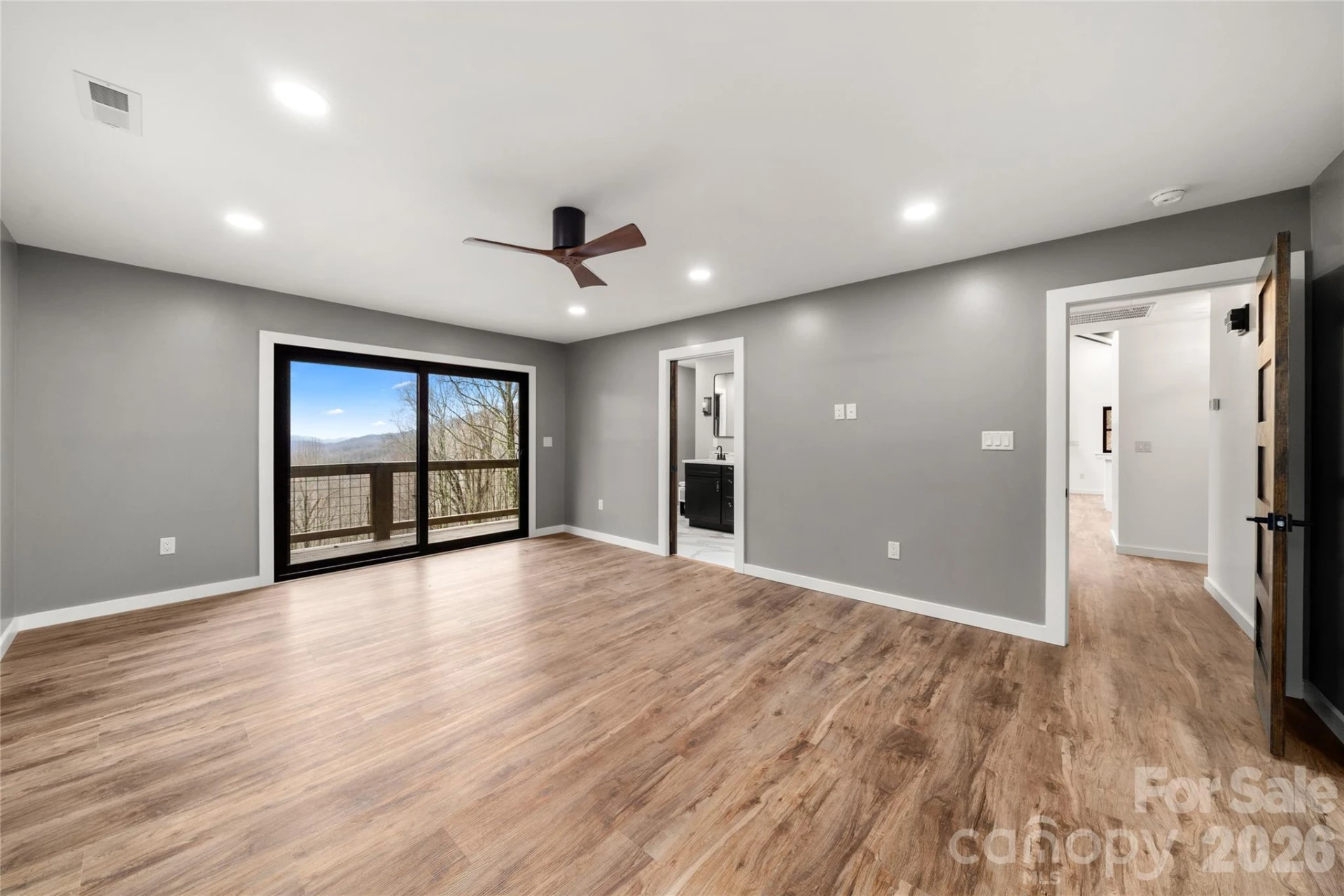 453 Friendly Acres Drive - Photo 22